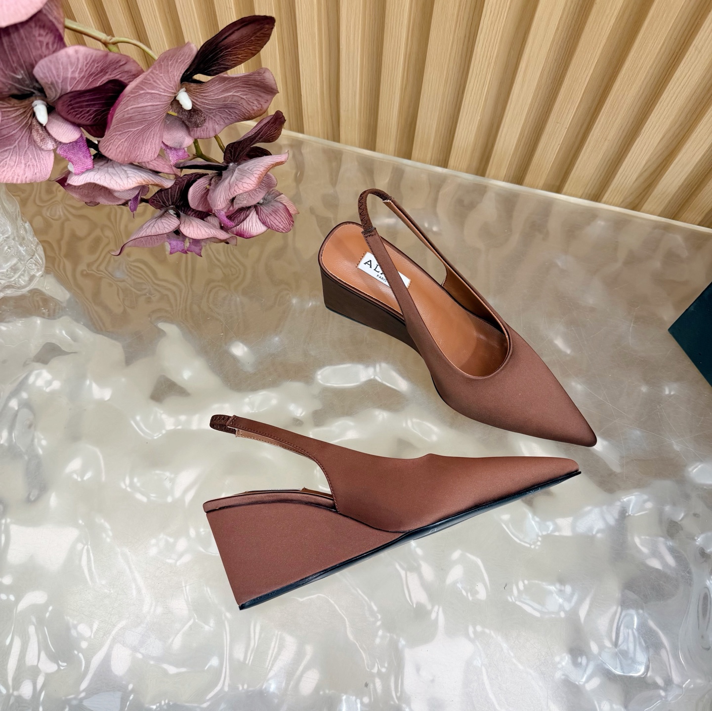 Alaïa Haute Couture Classic Luxury Leather Shoe Ref 8