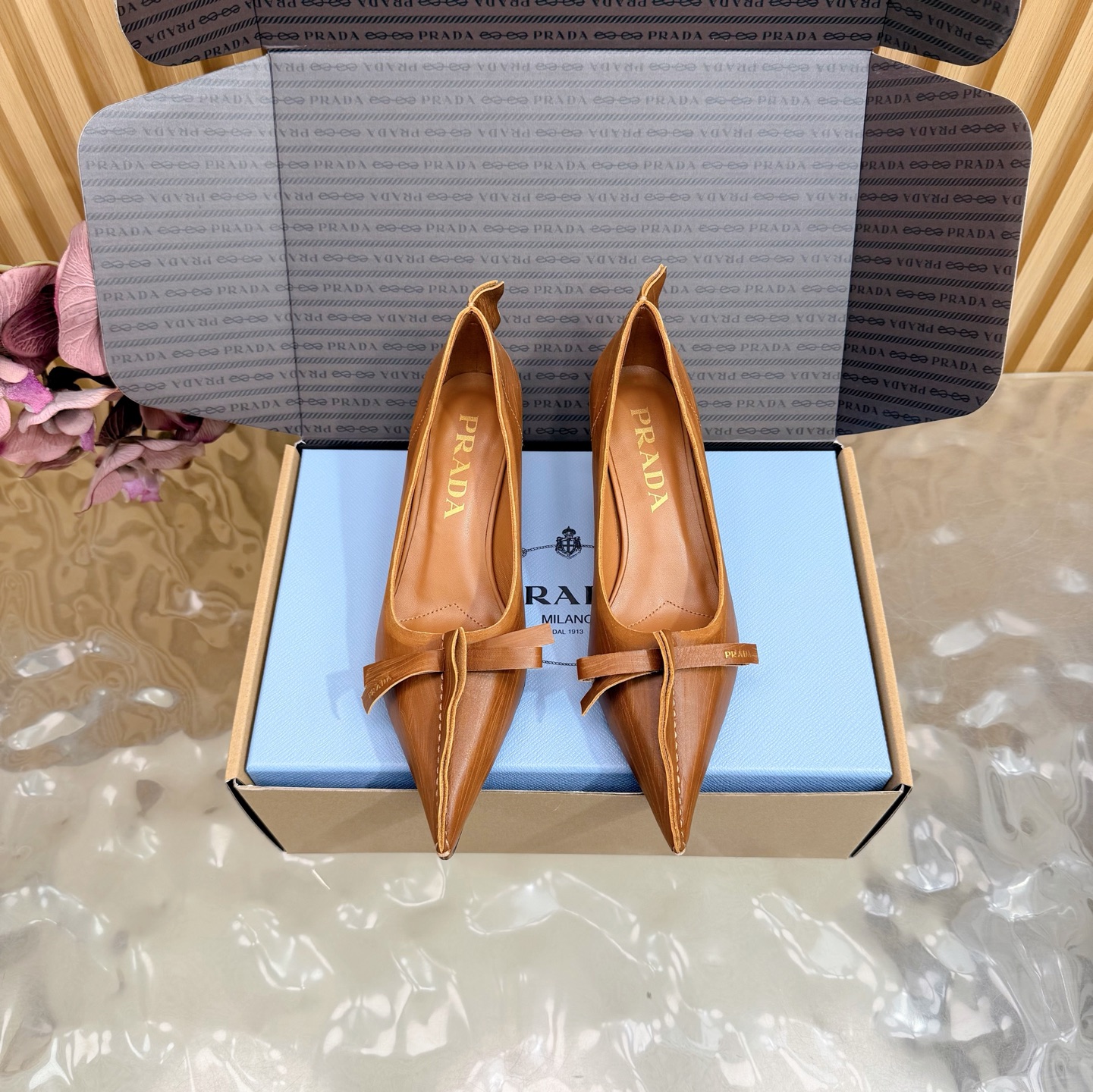 Prada Classic Luxury Leather Shoe Loafer Ref 3