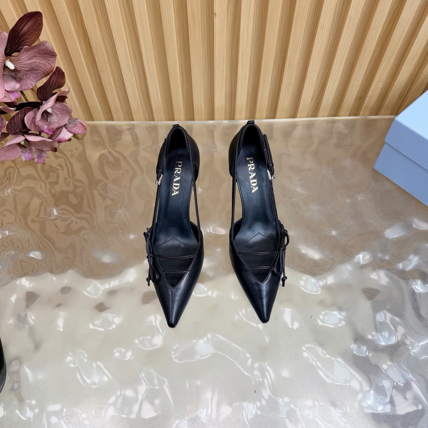 Prada Classic Luxury Leather Shoe Loafer Ref 4