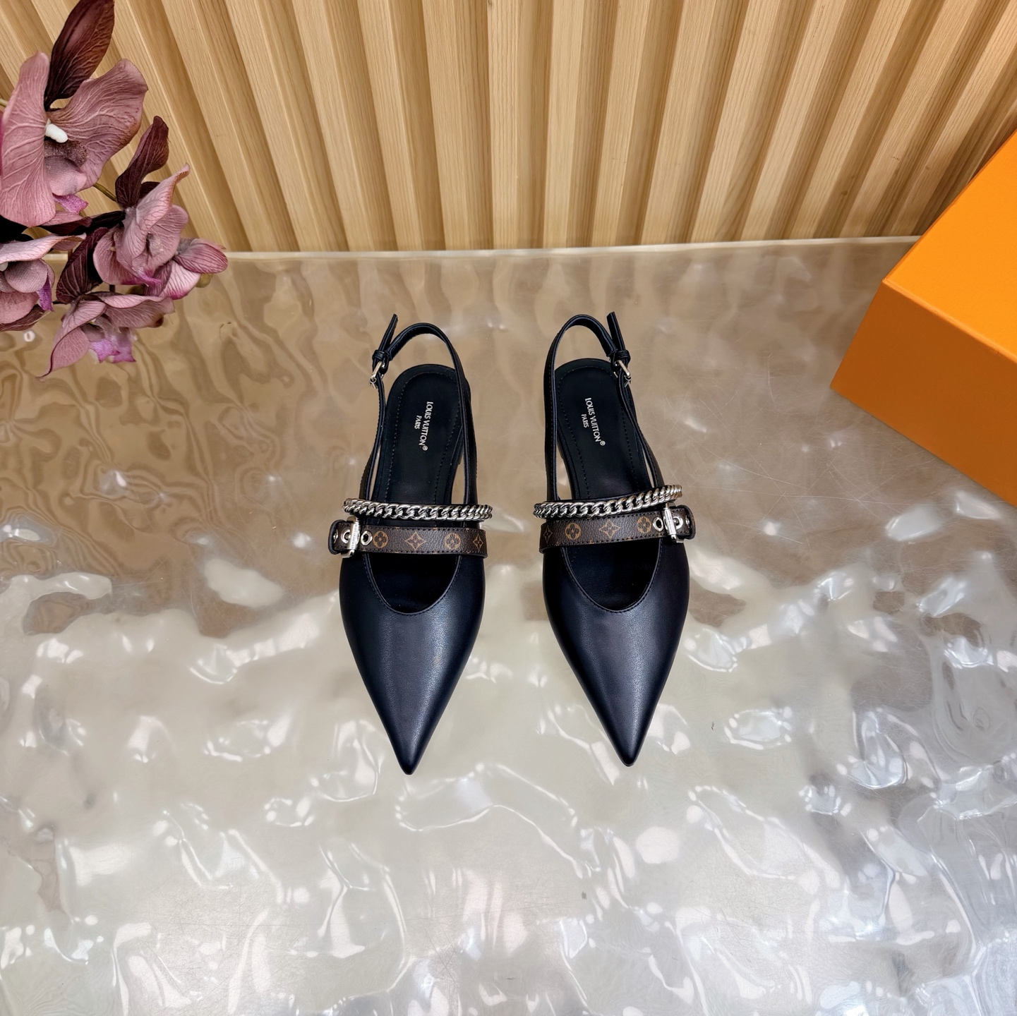 Louis Vuitton Classic Luxury Leather Shoe Loafer Ref 4