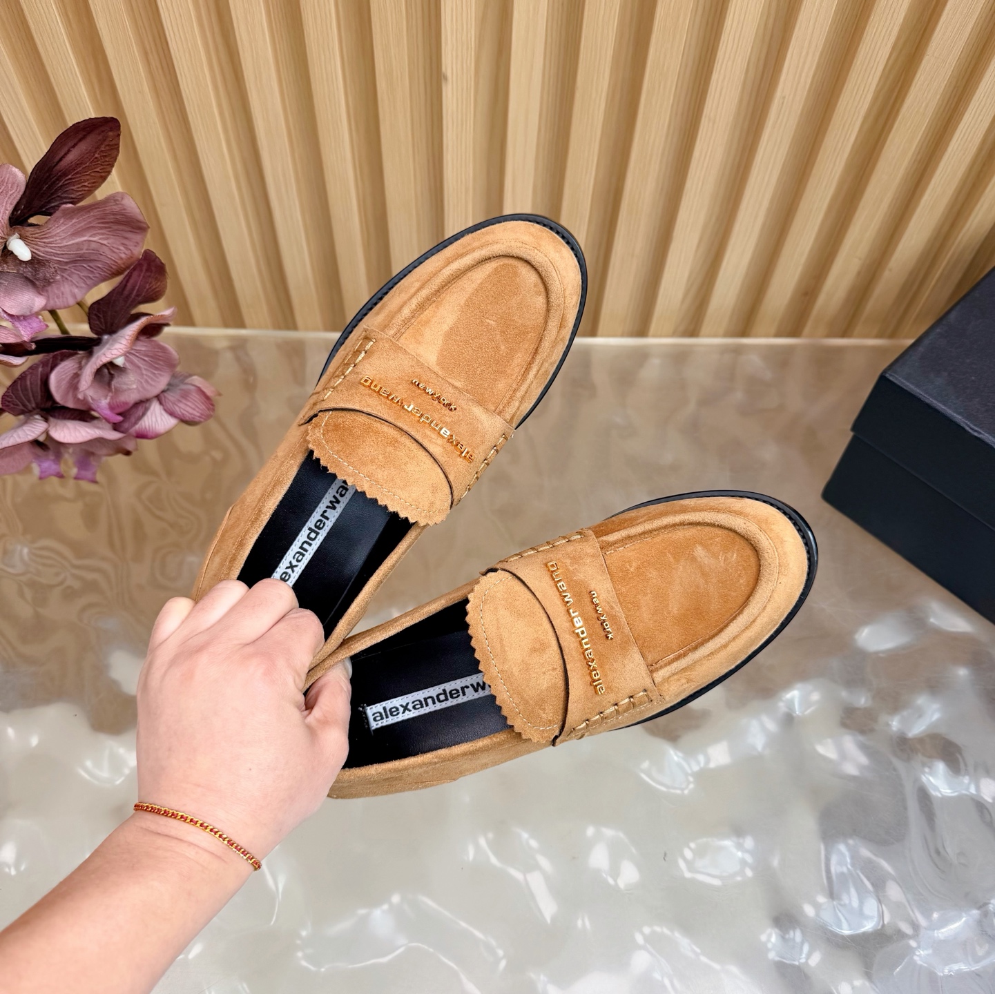 Fendi Classic Luxury Leather Shoe Loafer Ref.221F7063 7