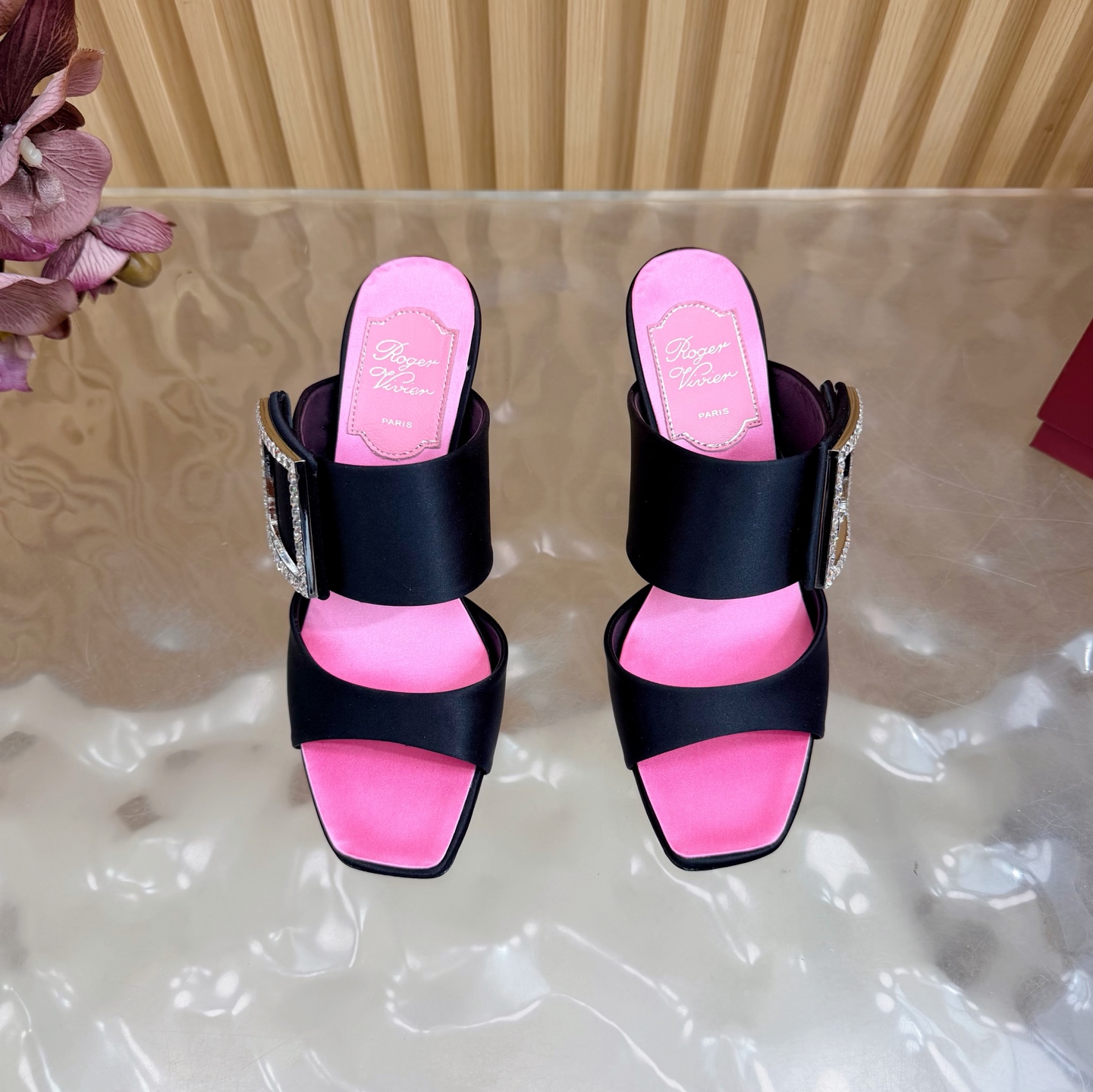 Roger Vivier Classic Luxury Leather Shoe Loafer Ref.00BF3704 6