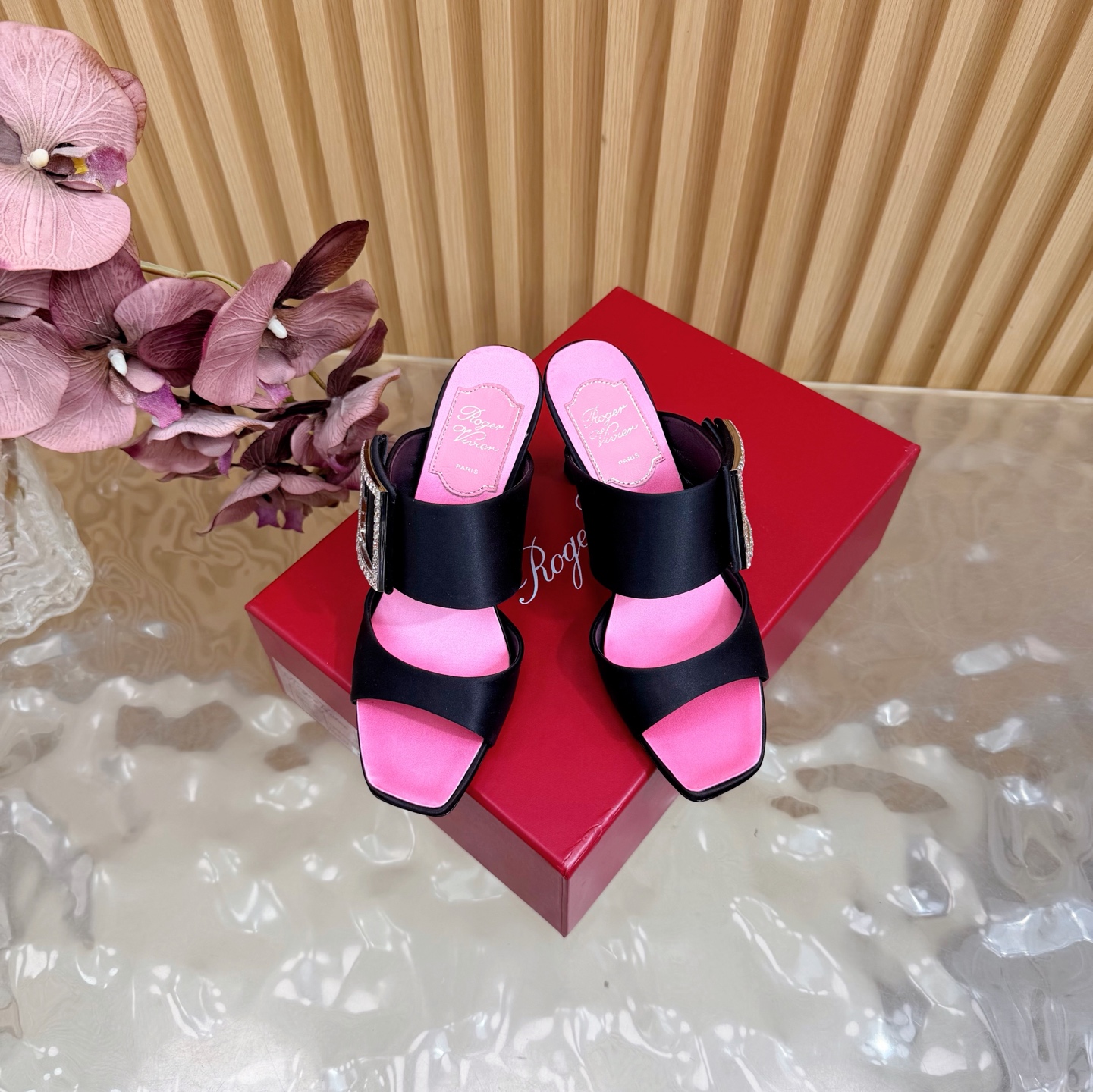 Roger Vivier Classic Luxury Leather Shoe Loafer Ref.00BF3704 4