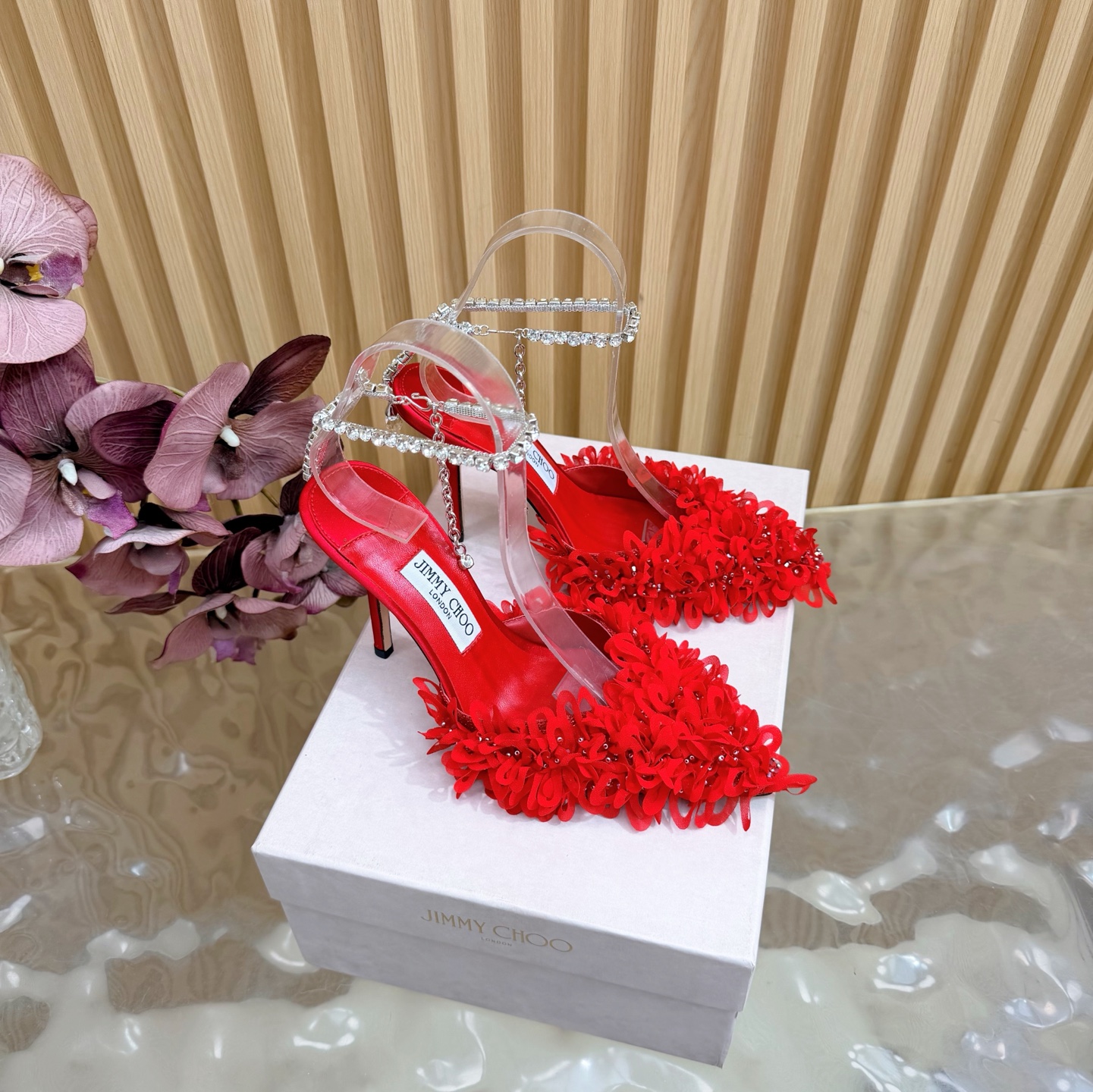 _d9k9sy_wr3jGLw1J8qEPAF3V6-1PFxNEGUCctkA