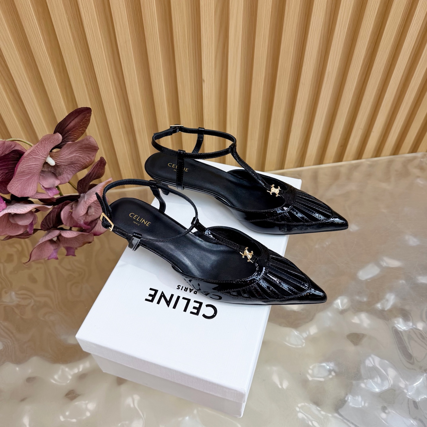 _d-i9s1XnPBWi4yHvtpS83IYS0YX_Dm_xMeaE7mw