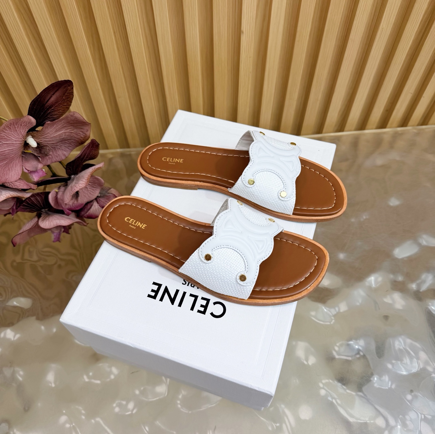 Женские шлёпанцы Celine