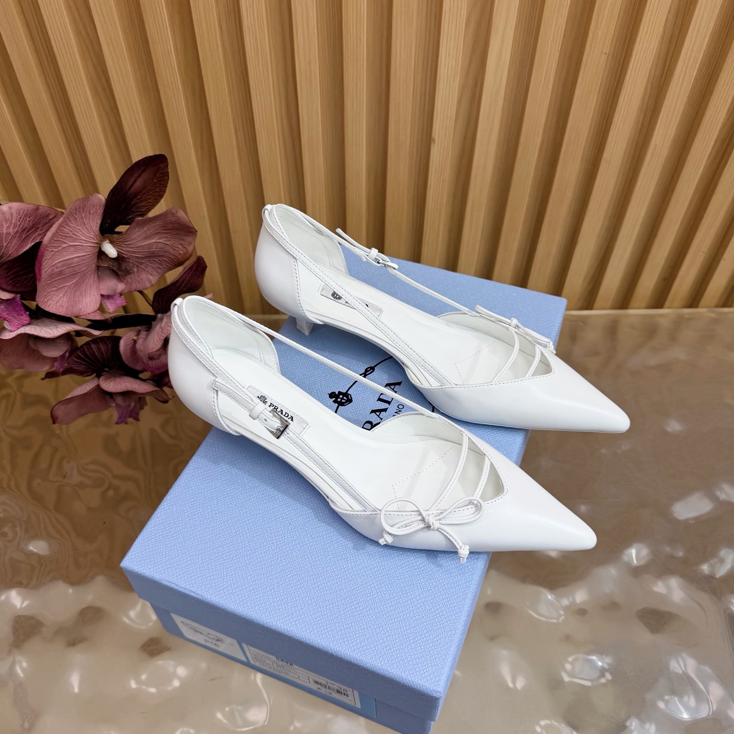 Prada Style Leather Women's Shoes Lookbook Reference image 1
