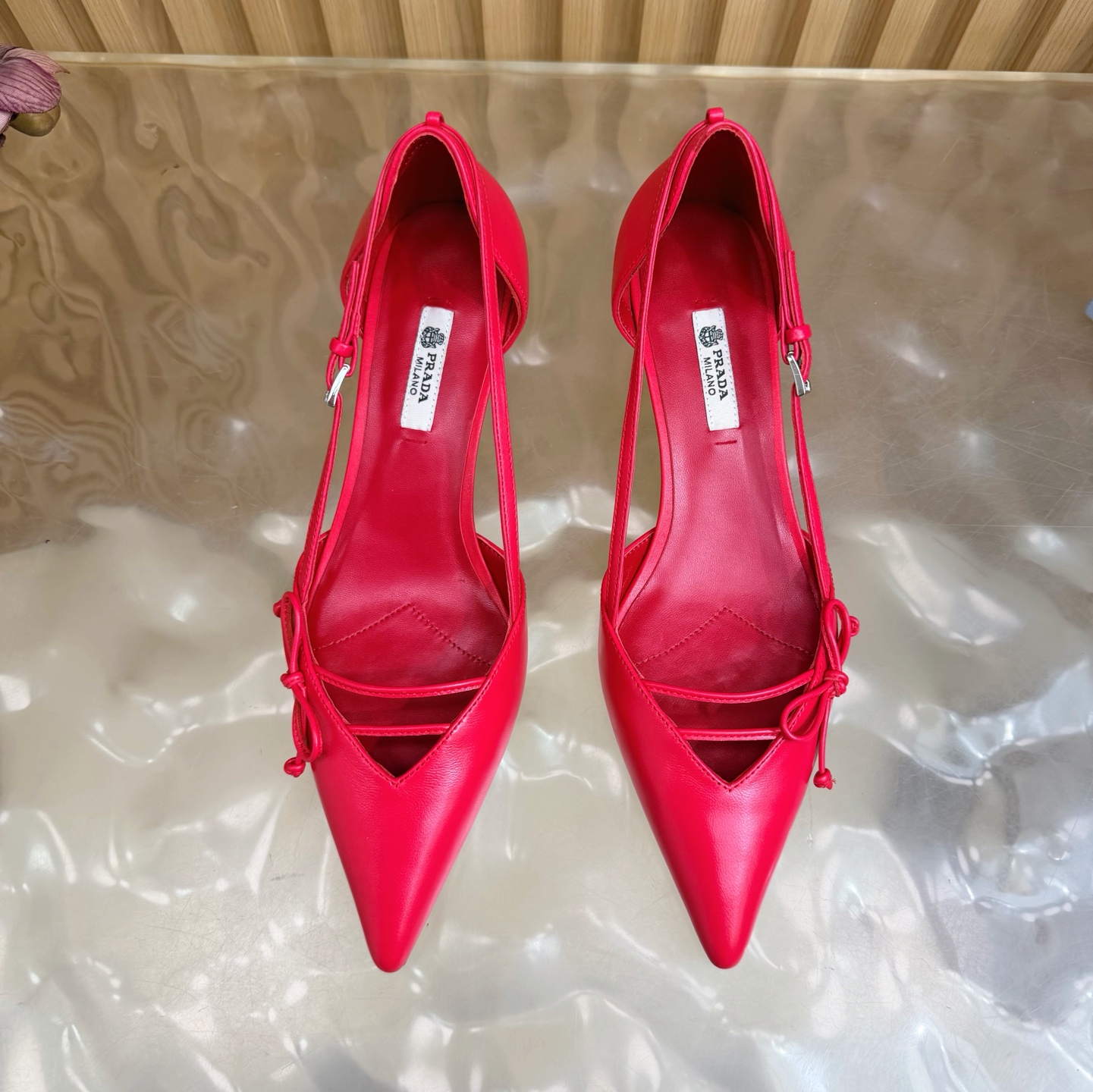 Prada Style Leather Women's Shoes style reference detail image 5 from source 784768