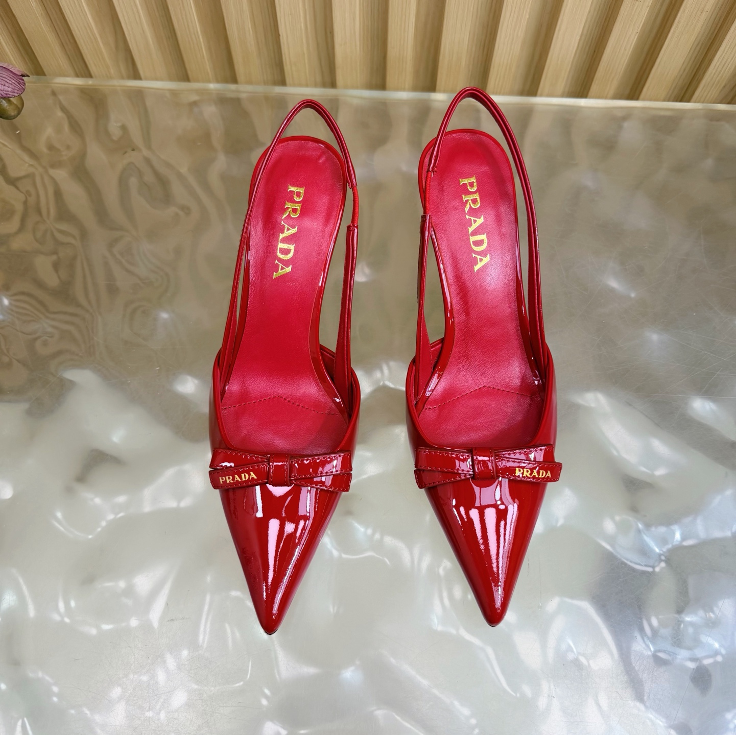 Prada Style Leather Women's Shoes style reference detail image 5 from source 784774