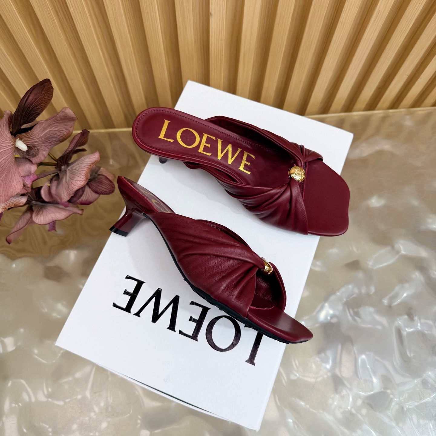 Женские сабо Loewe с бантом