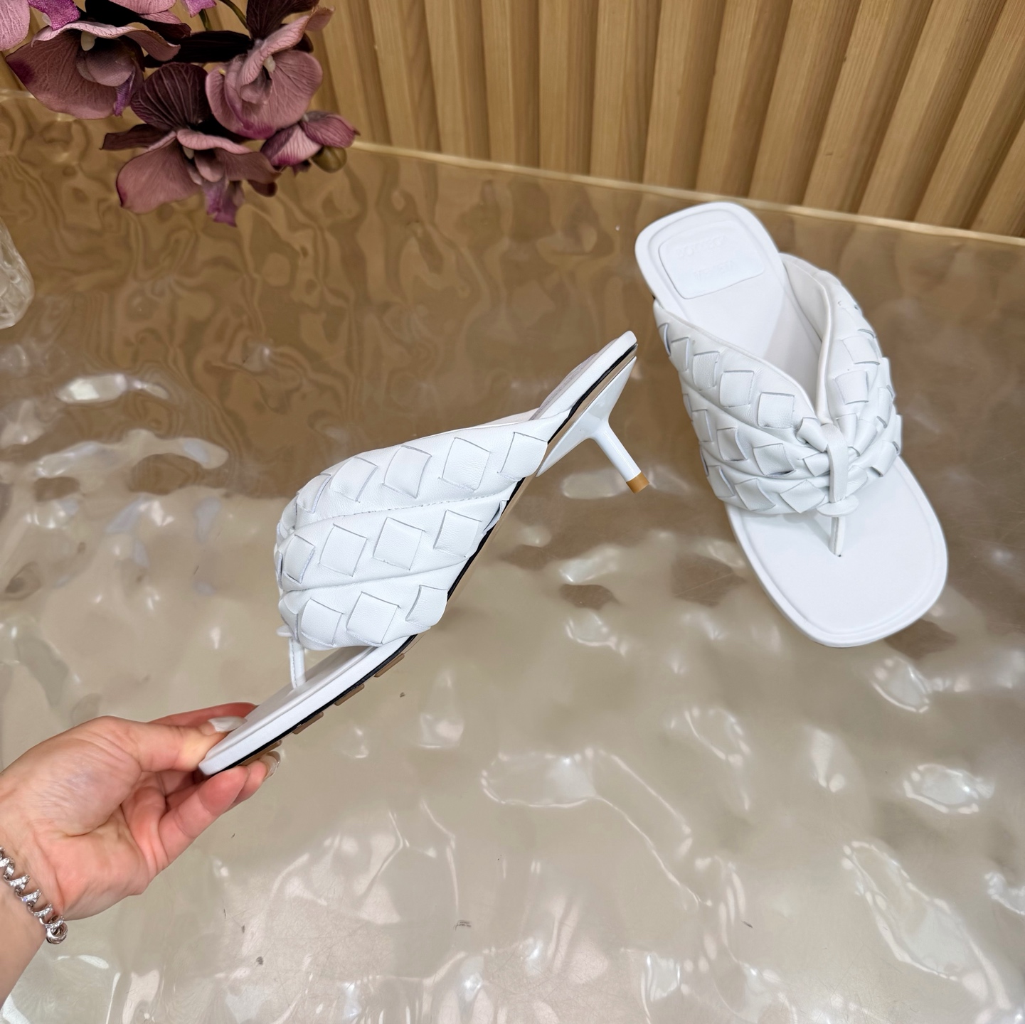 Bottega Veneta Slides