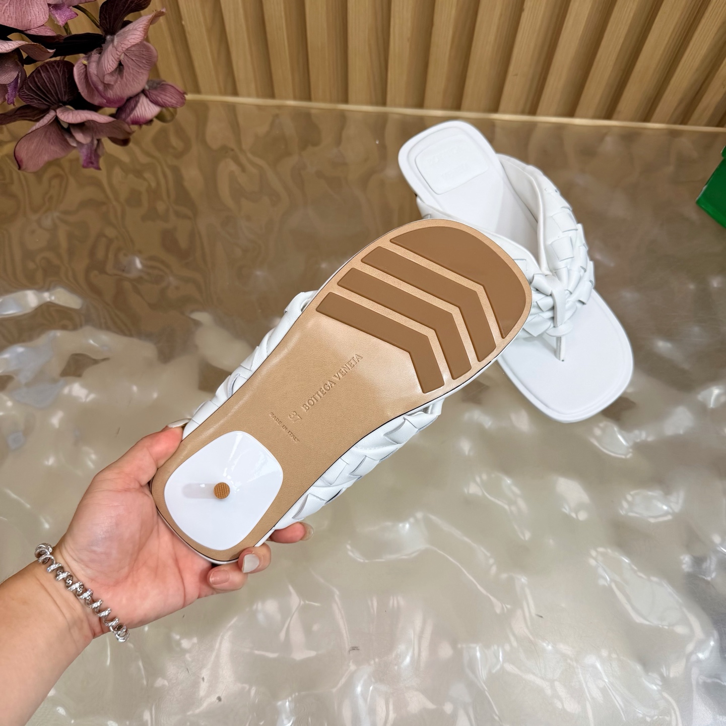 Bottega Veneta Slides