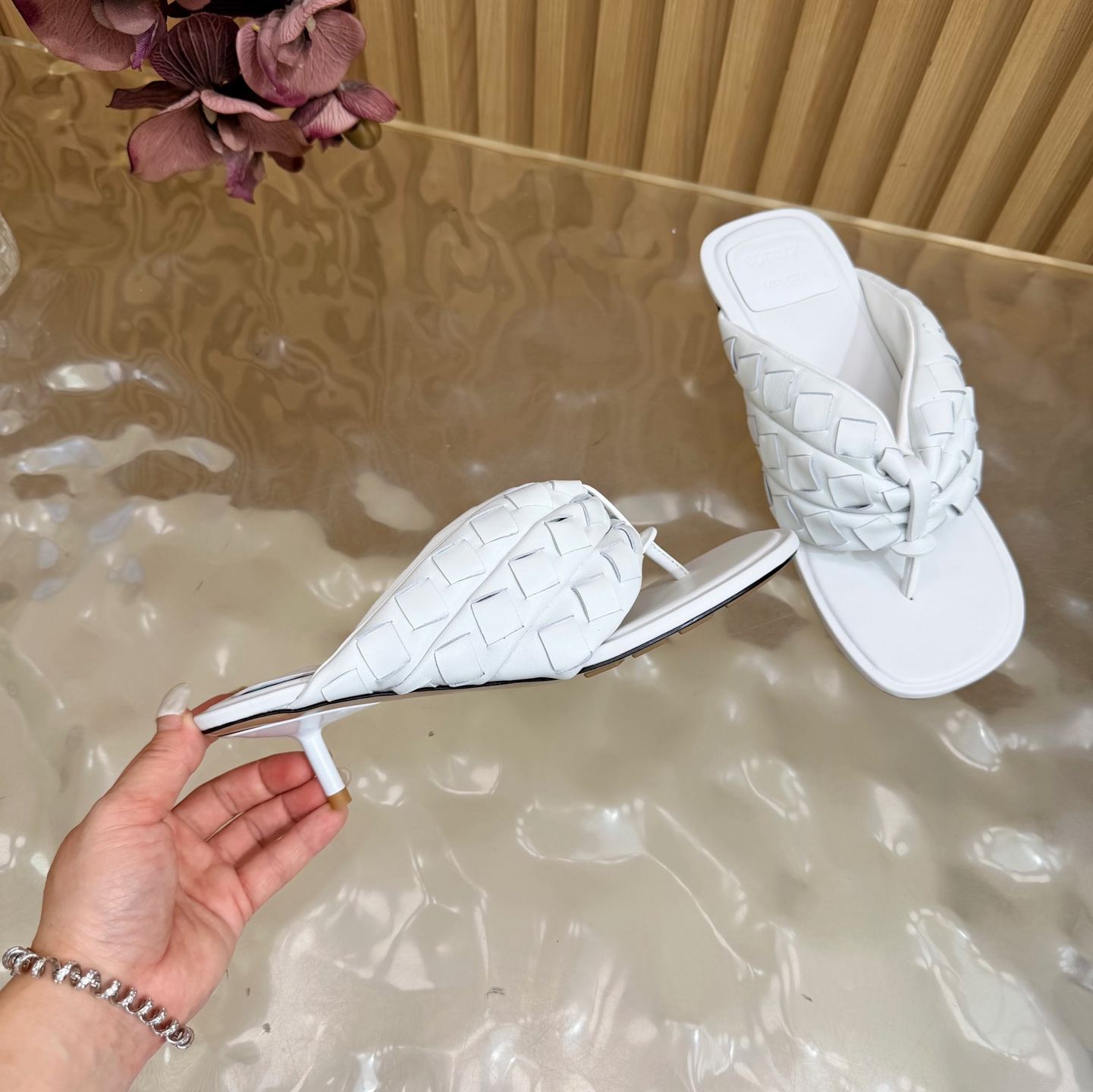 Bottega Veneta Slides
