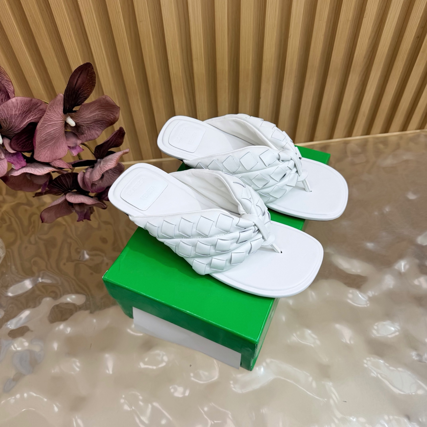 Bottega Veneta Slides