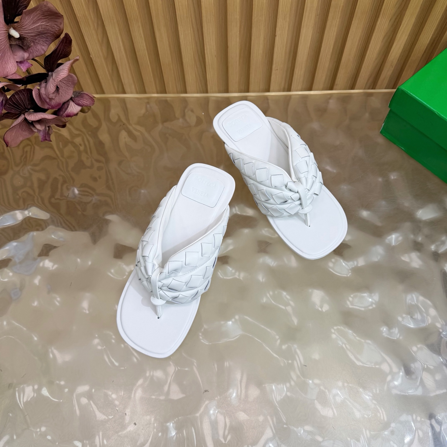 Bottega Veneta Slides