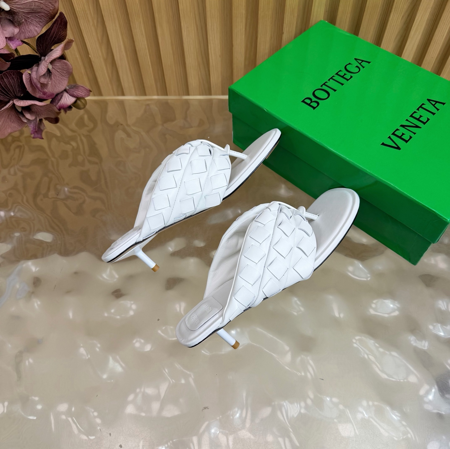Bottega Veneta Slides