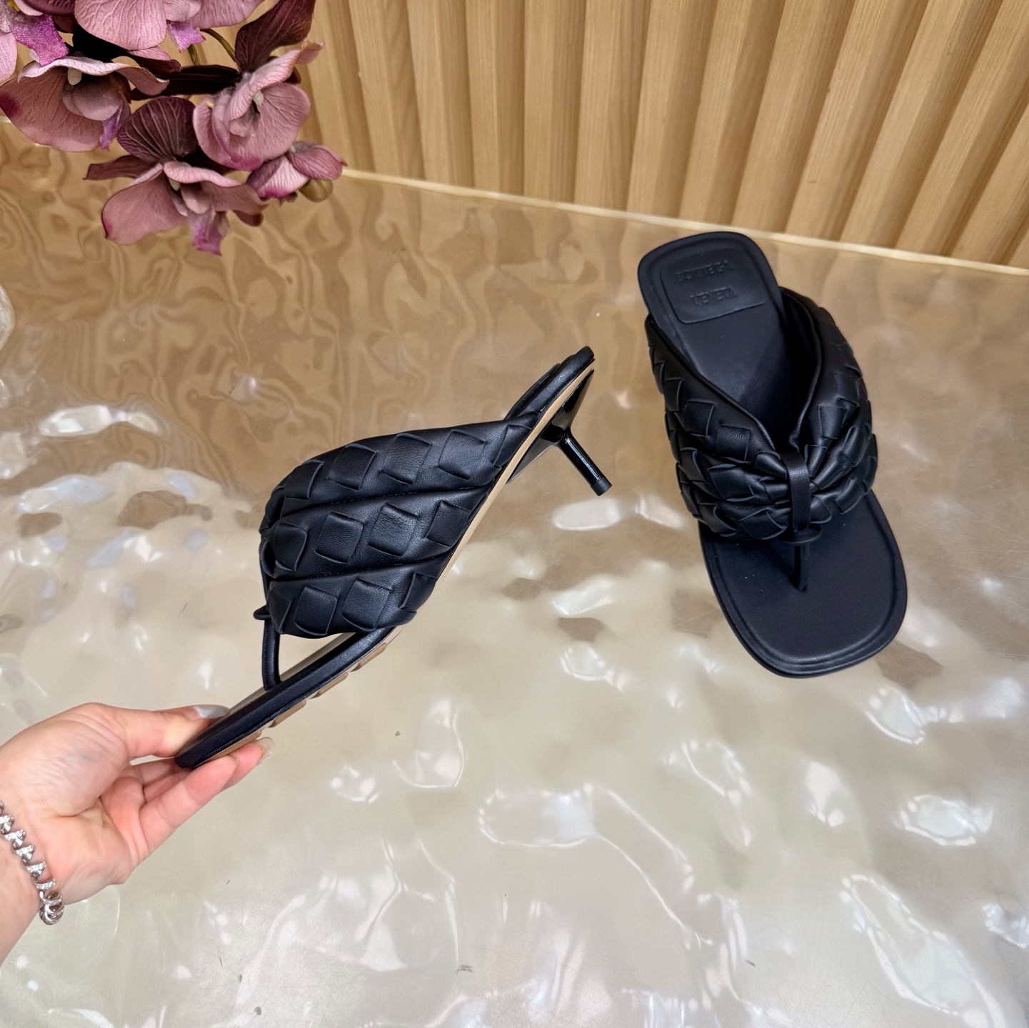 Bottega Veneta Slides