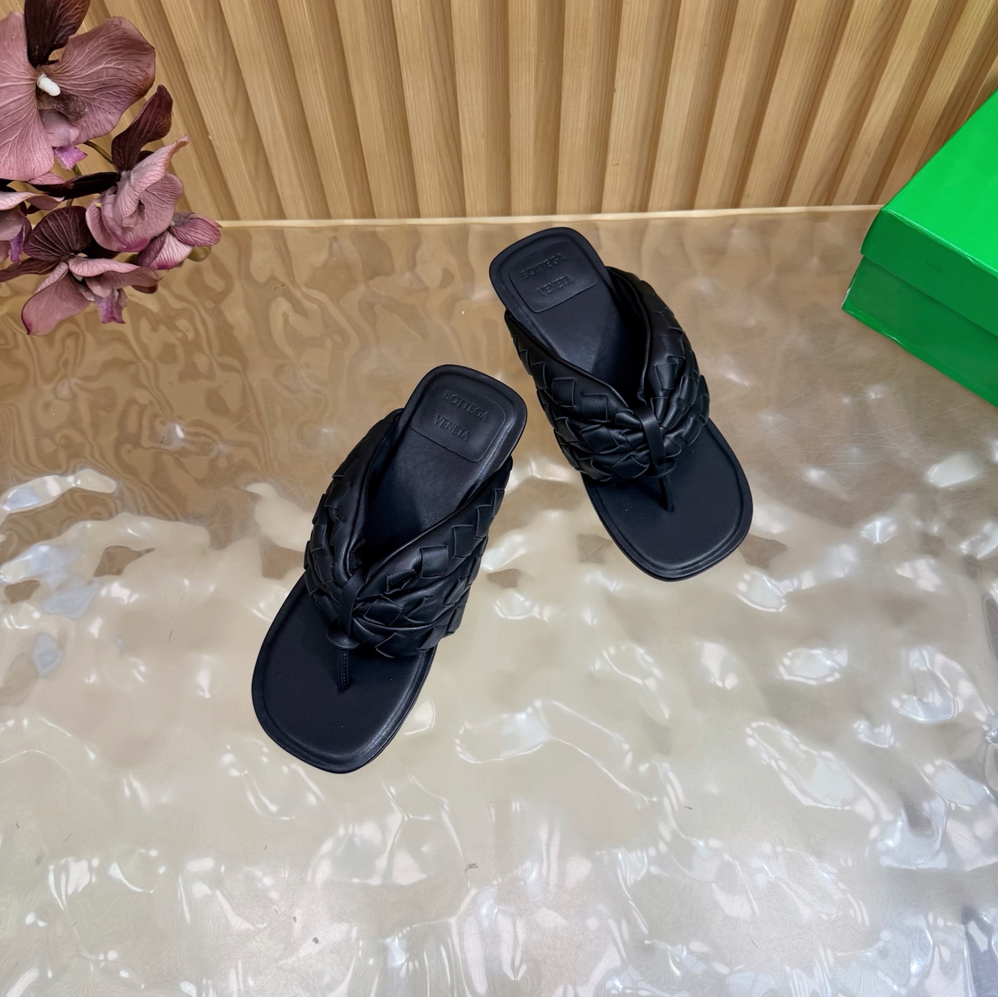 Bottega Veneta Slides