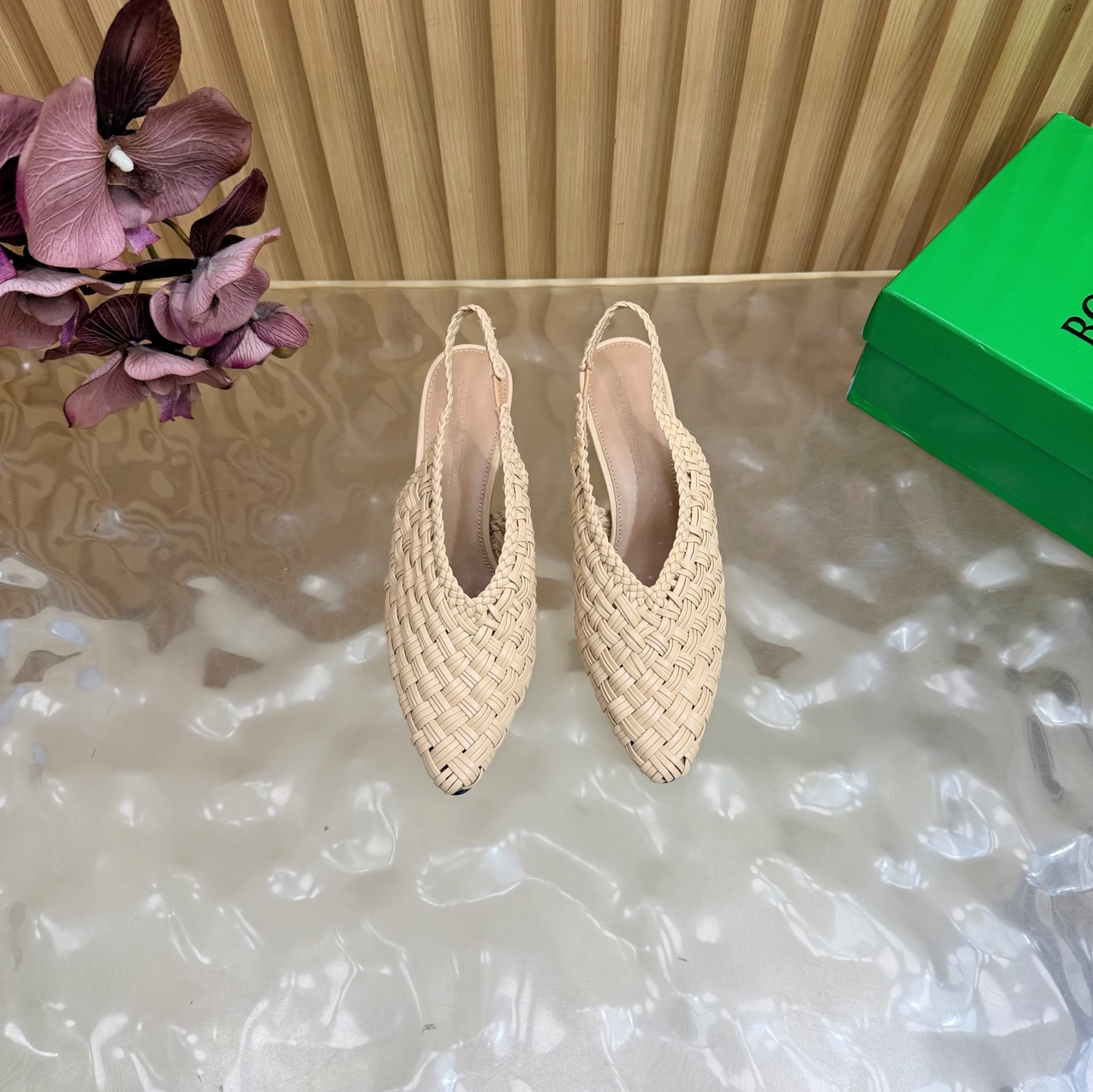 Bottega Veneta Slides