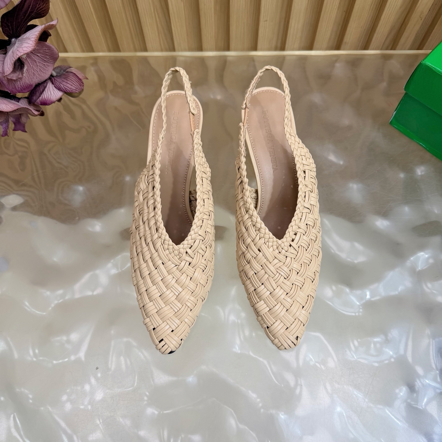Bottega Veneta Slides
