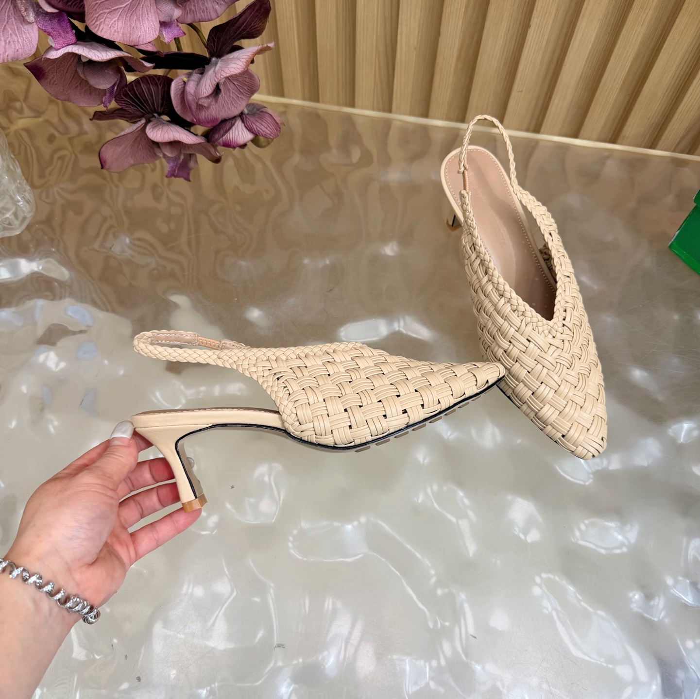 Bottega Veneta Slides