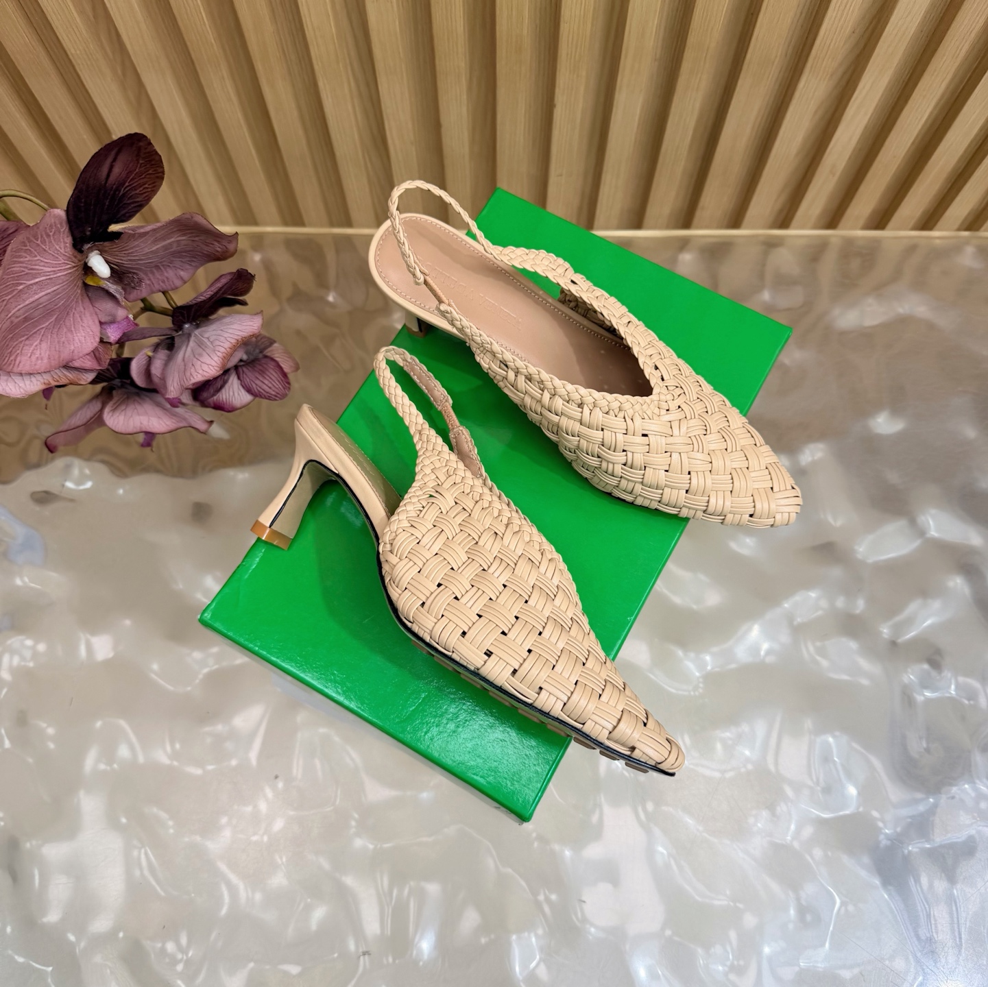 Bottega Veneta Slides