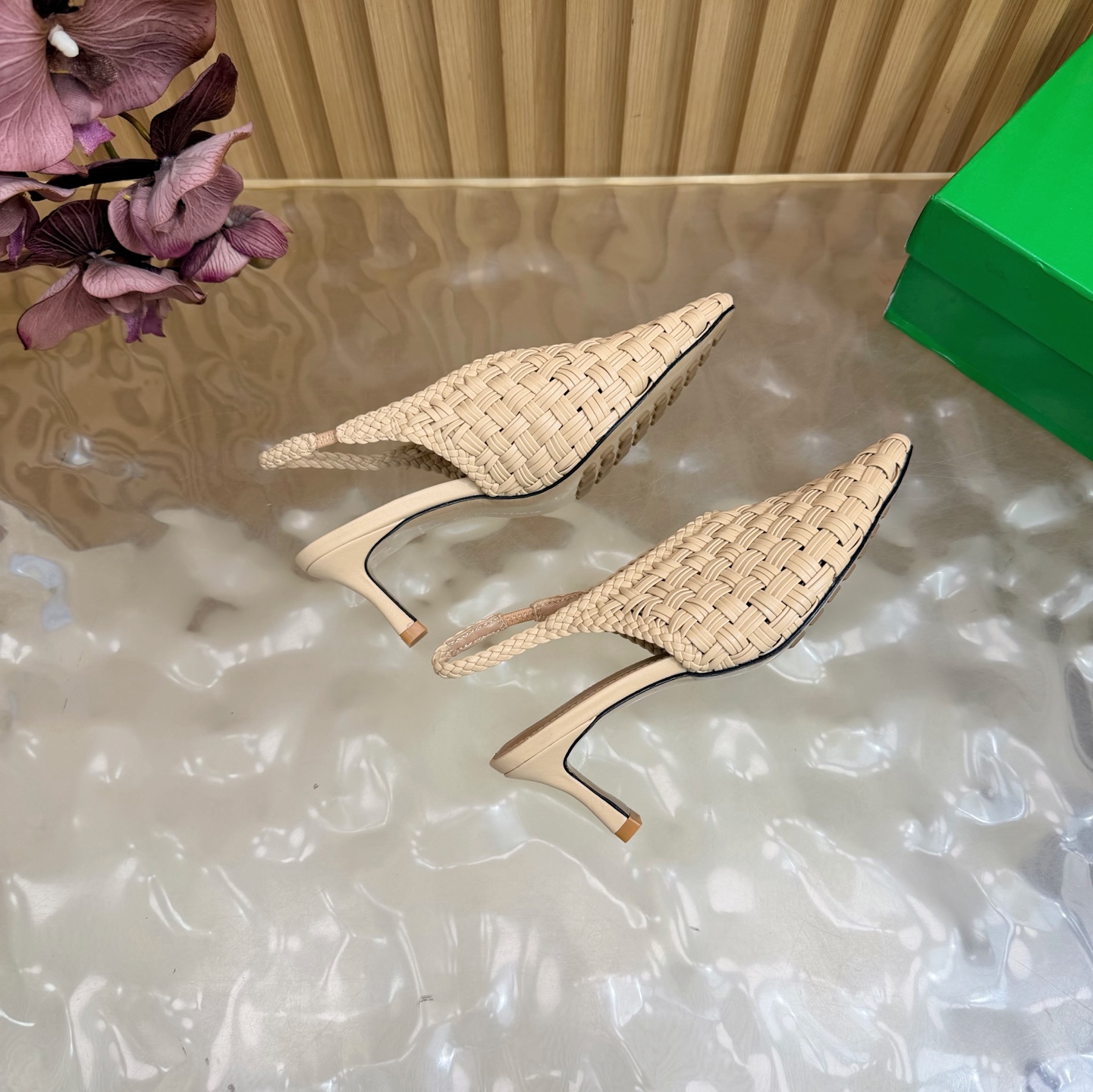 Bottega Veneta Slides