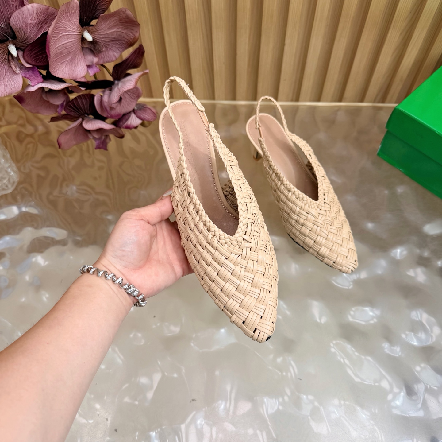 Bottega Veneta Slides