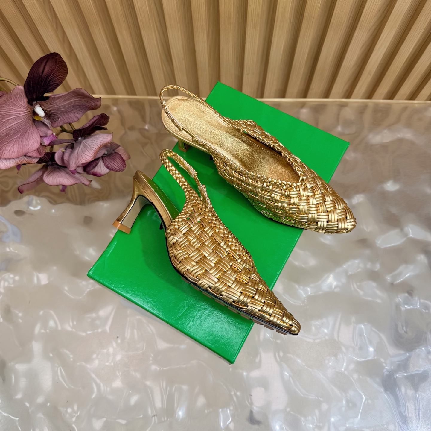Bottega Veneta Slides