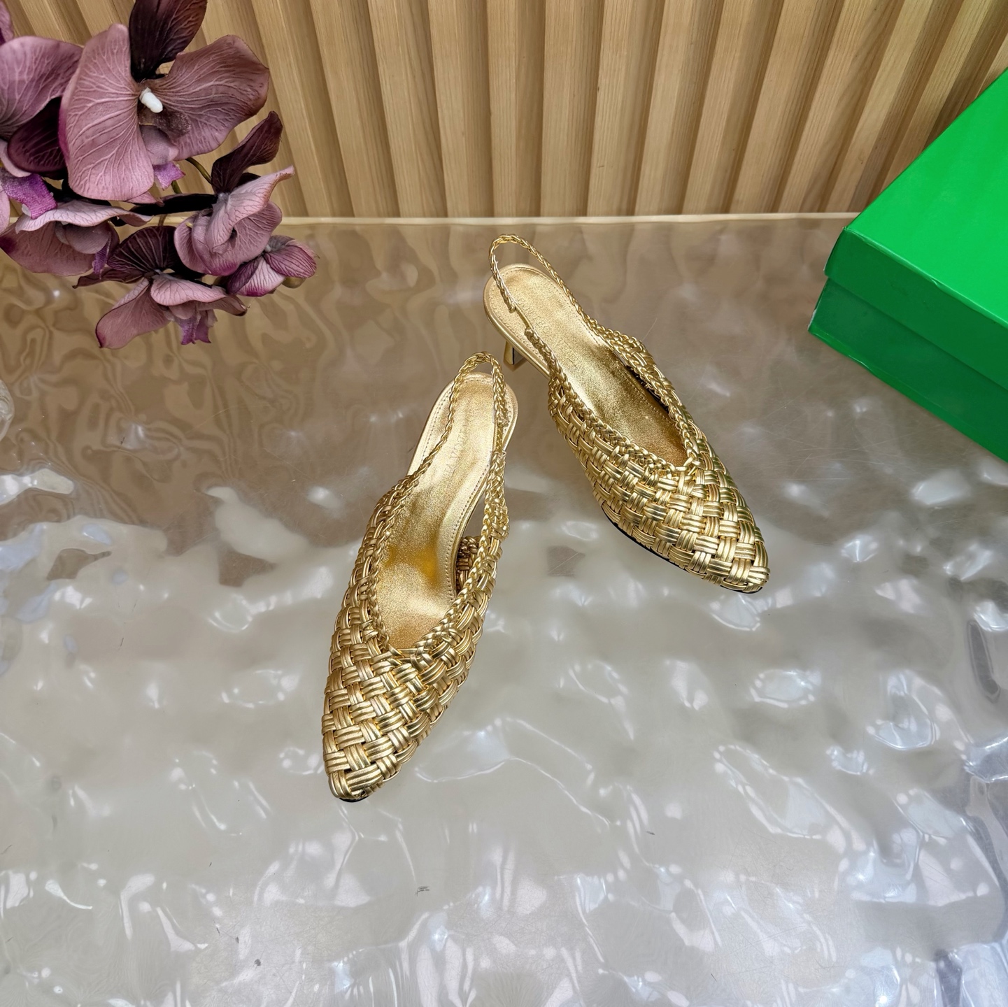 Bottega Veneta Slides