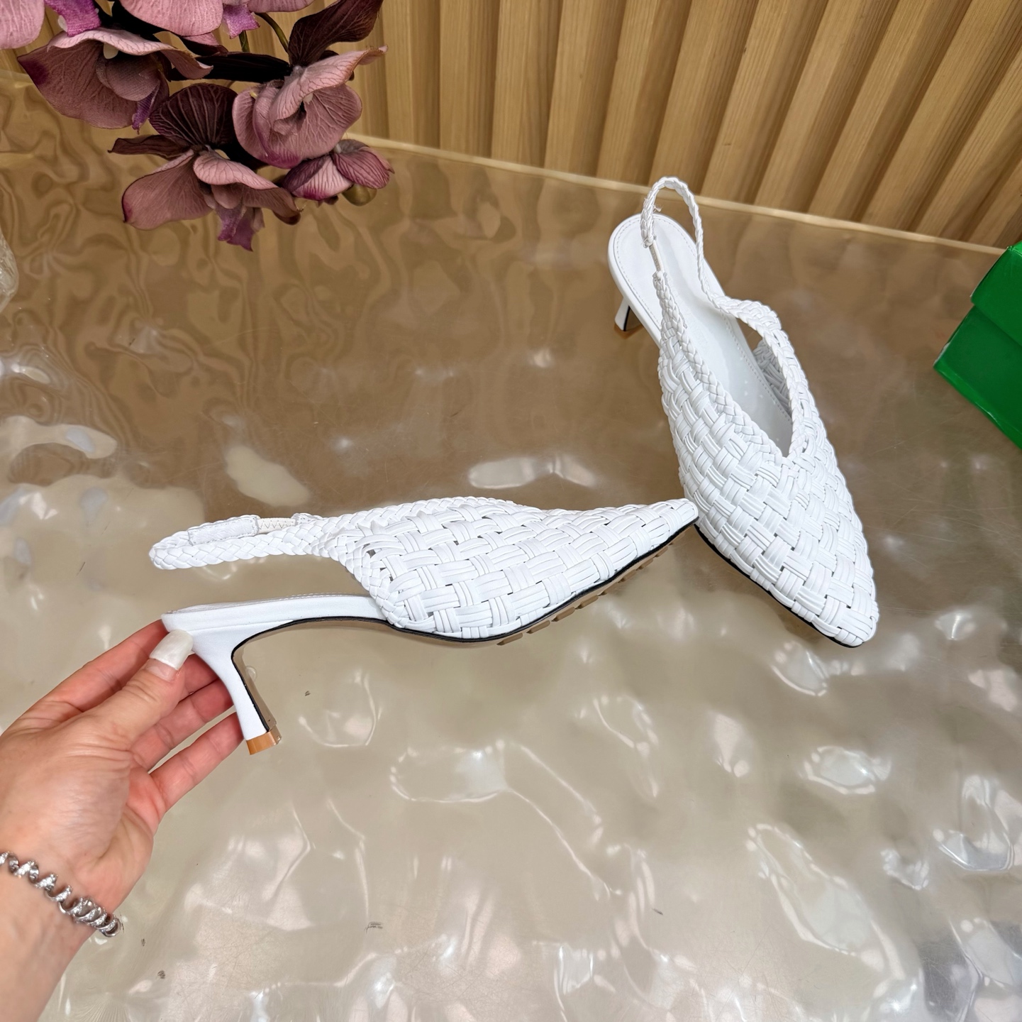 Bottega Veneta Slides