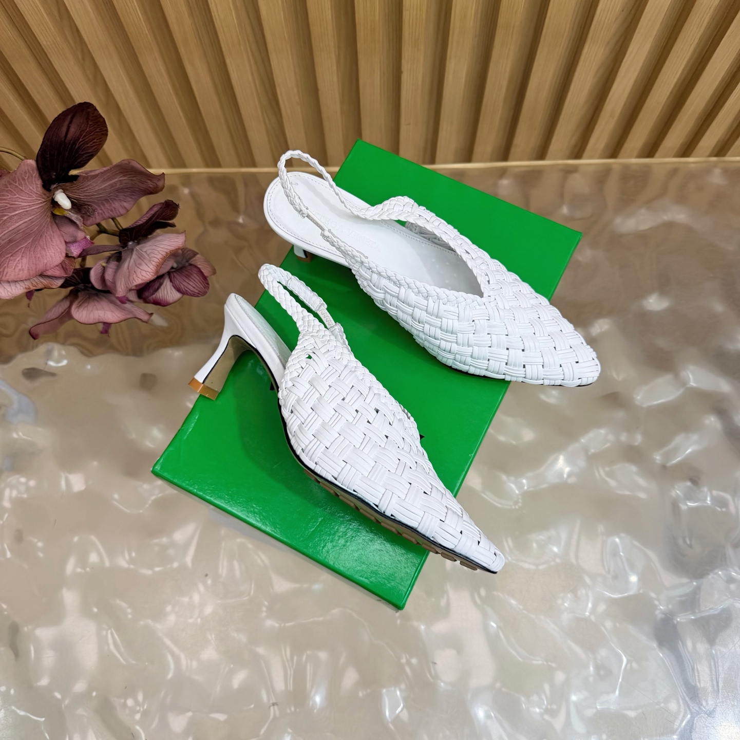 Bottega Veneta Slides