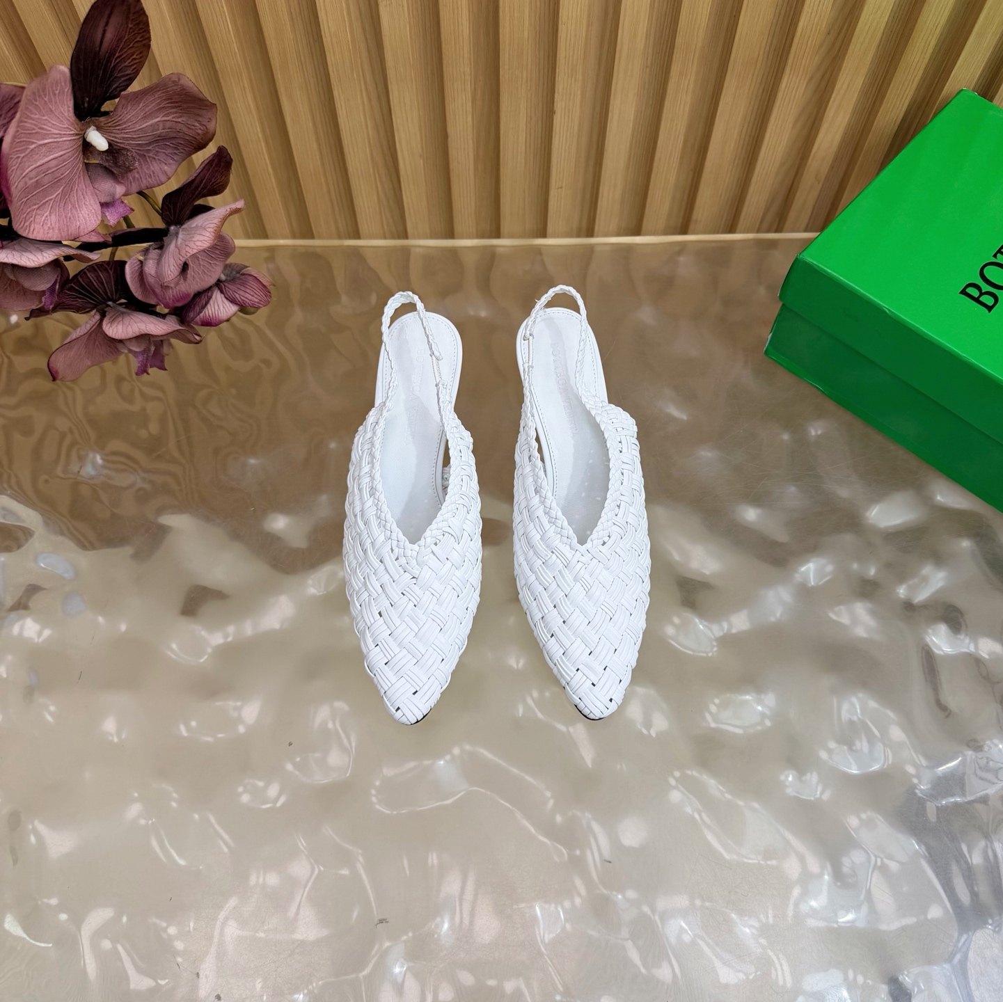 Bottega Veneta Slides