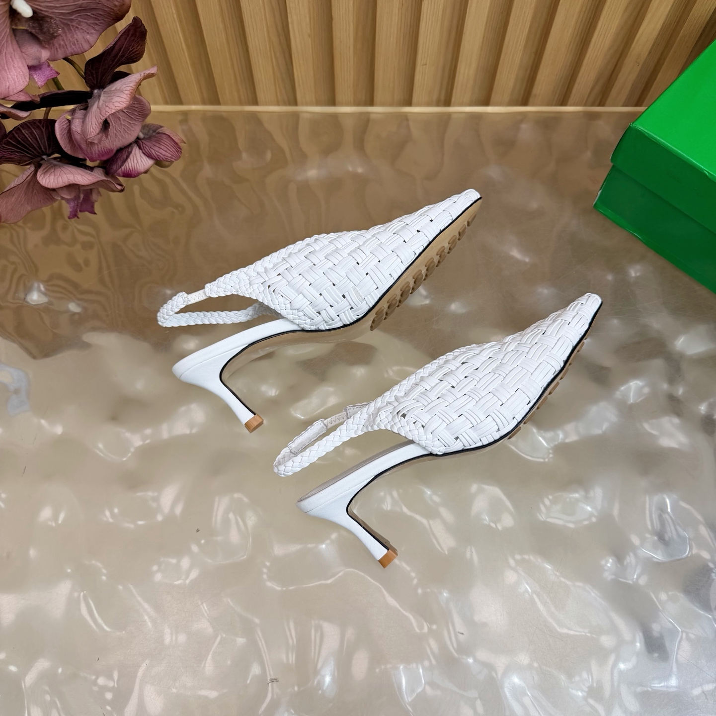 Bottega Veneta Slides