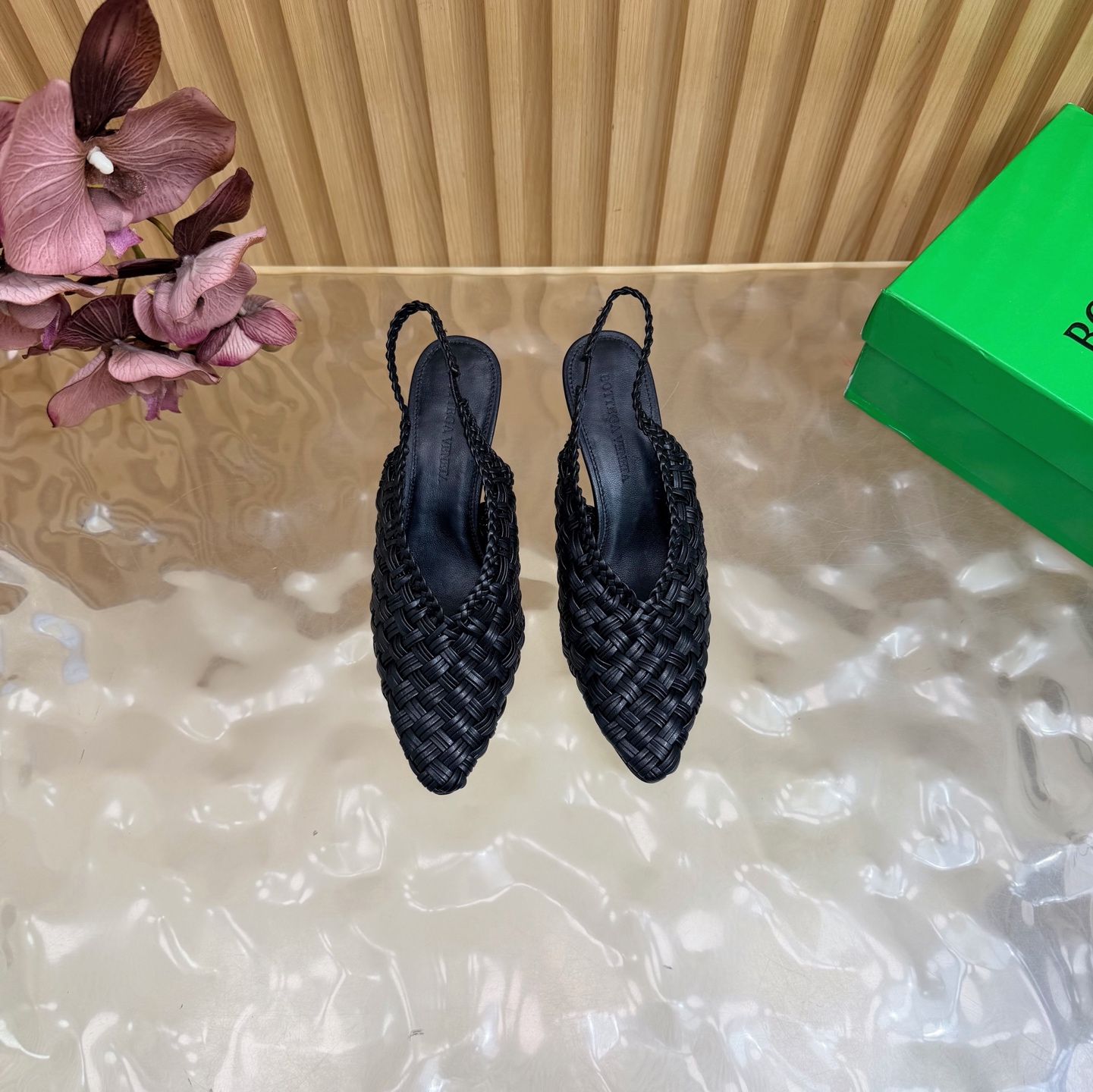 Bottega Veneta Slides