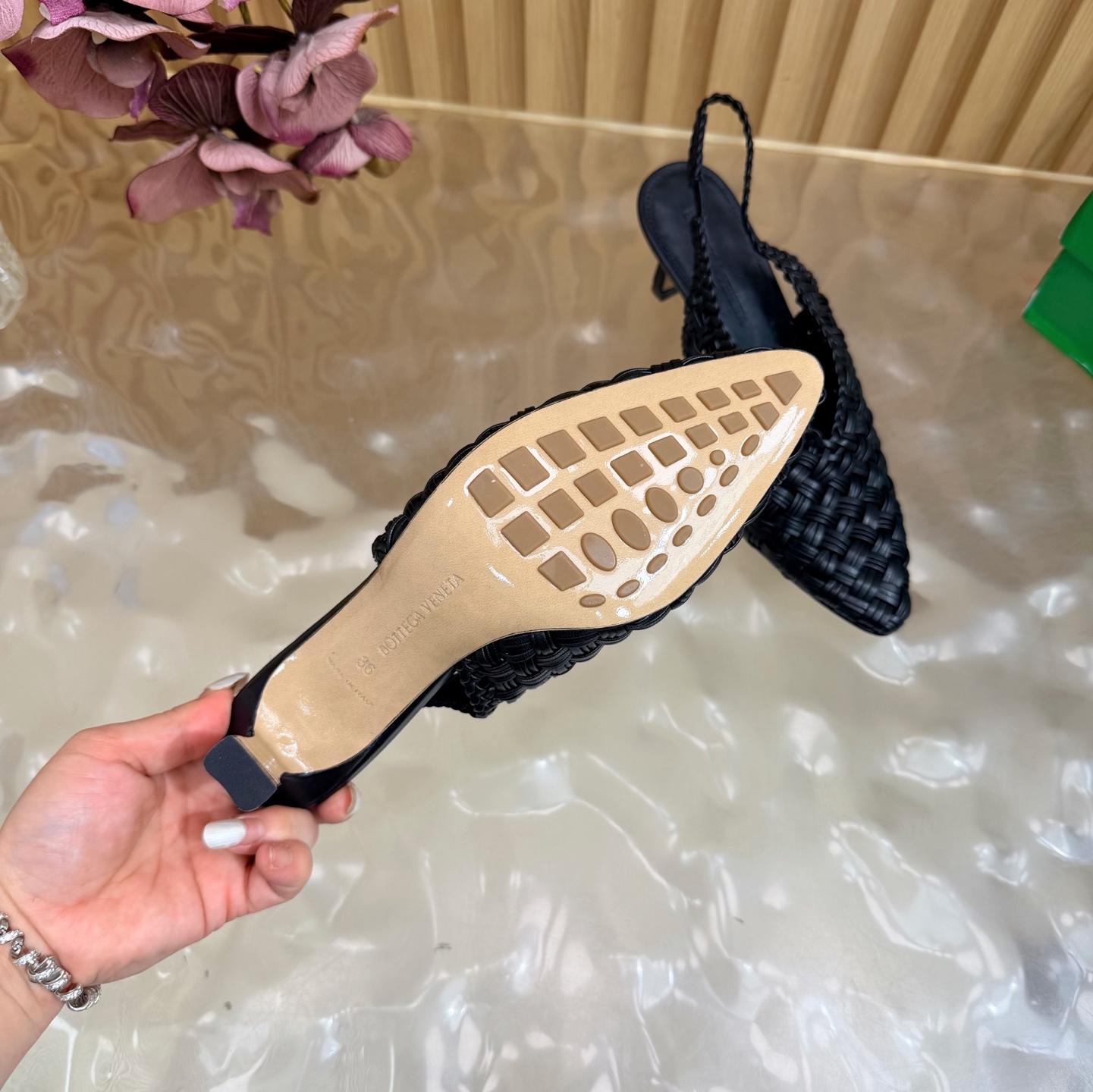 Bottega Veneta Slides