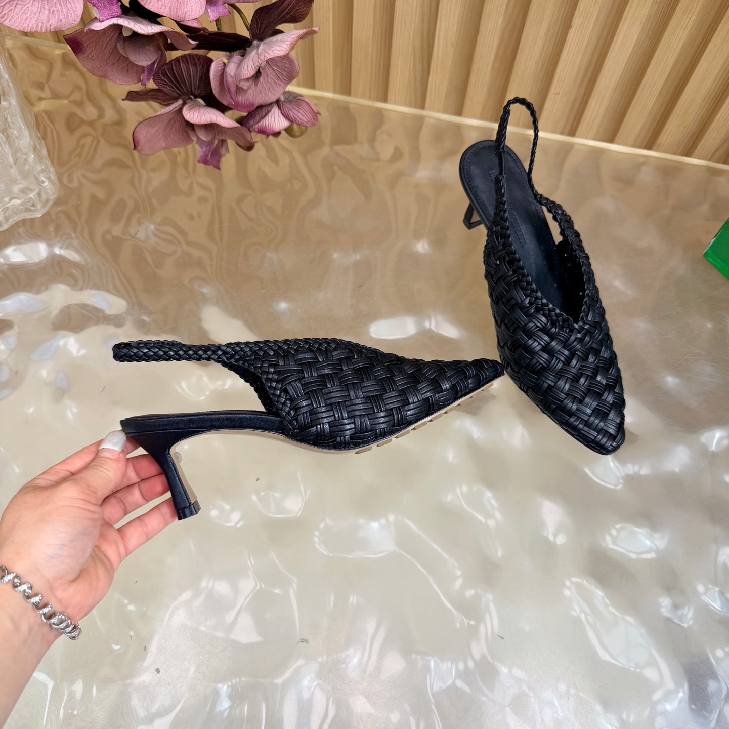 Bottega Veneta Slides