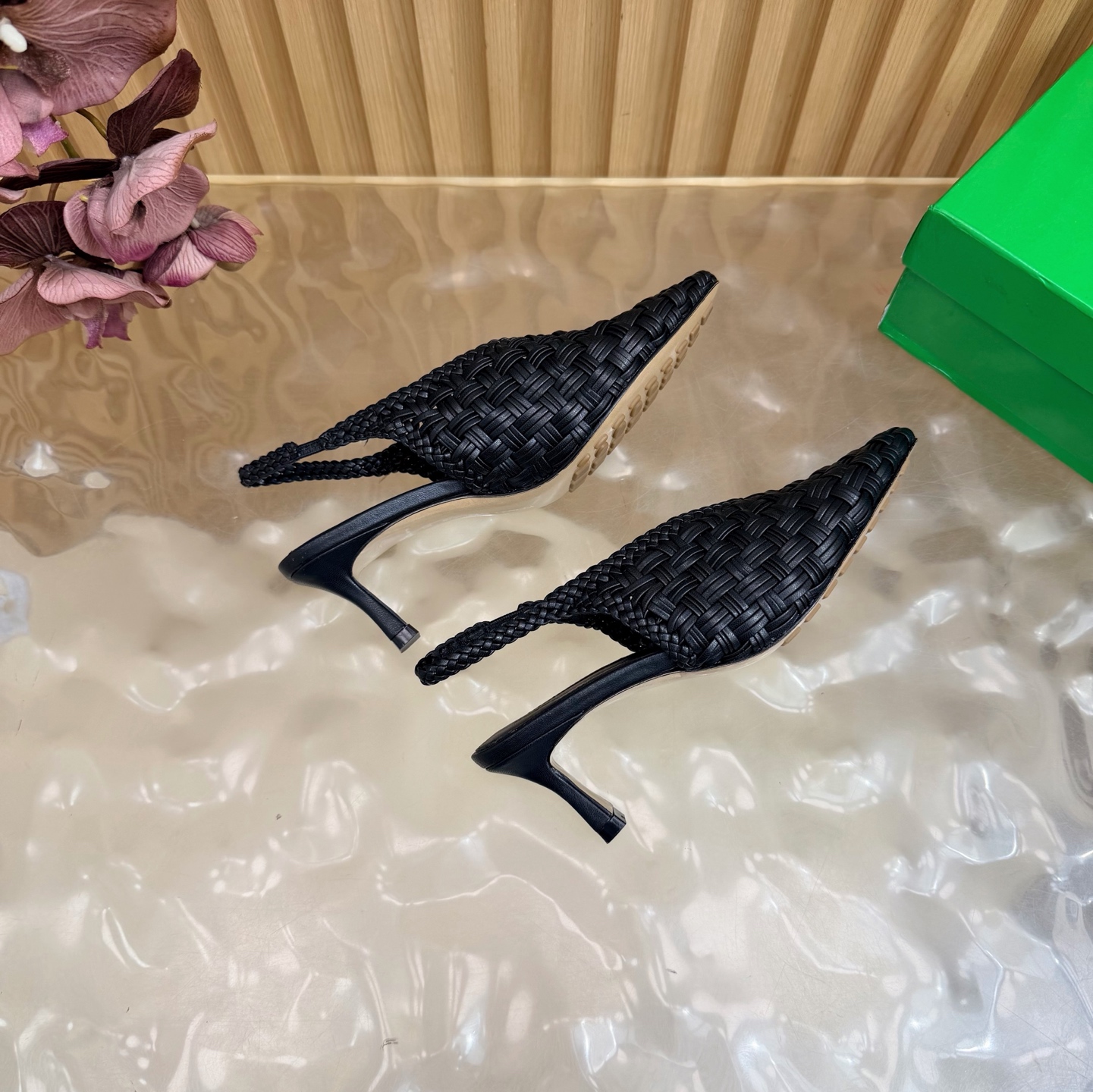 Bottega Veneta Slides
