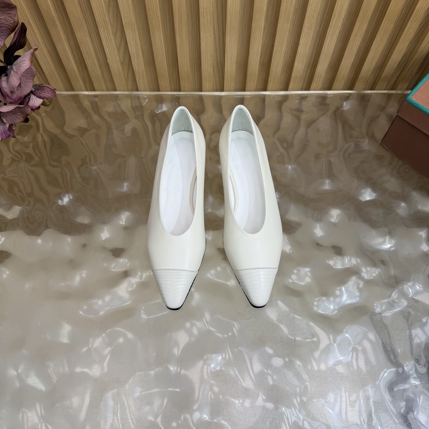 Loro Piana Slides