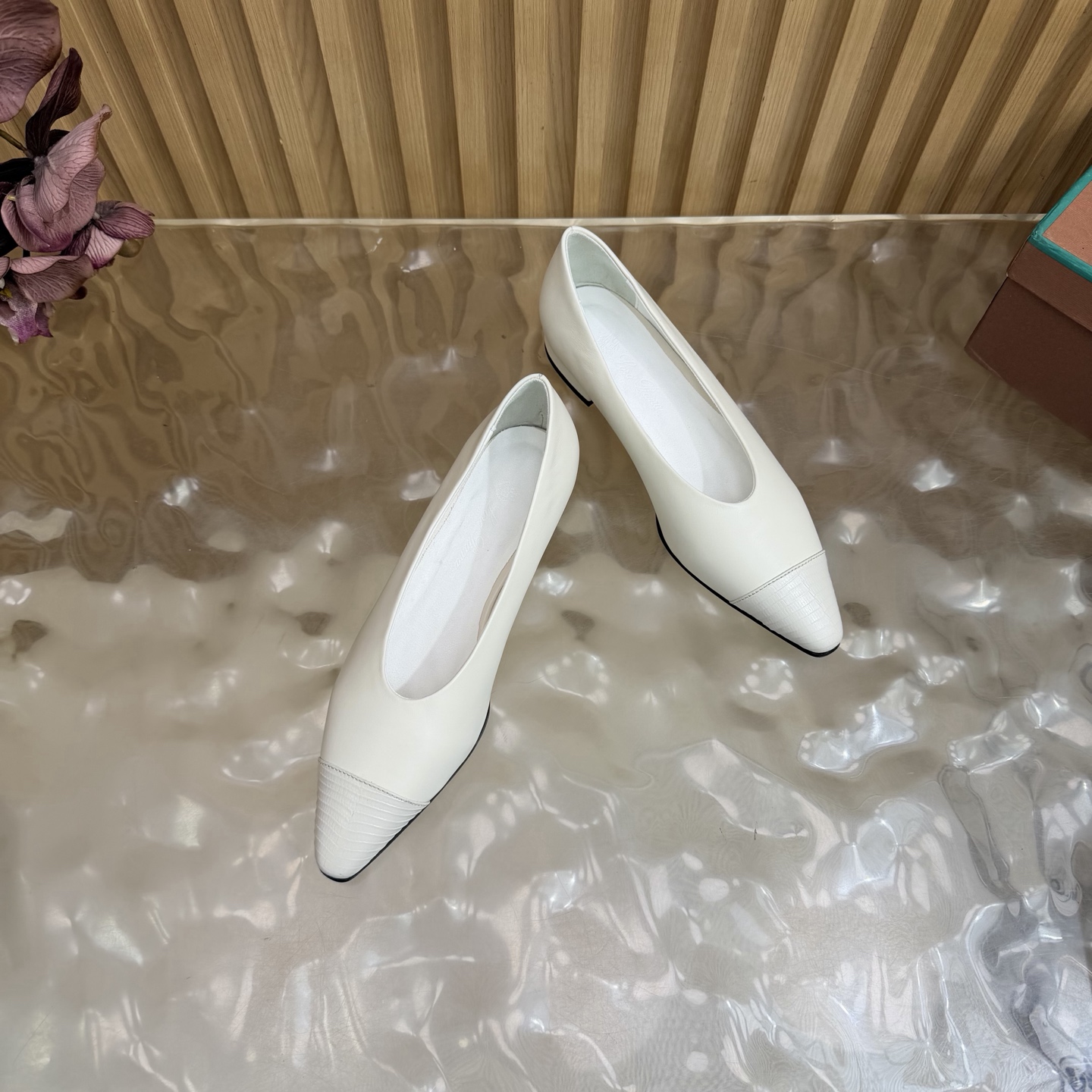 Loro Piana Slides