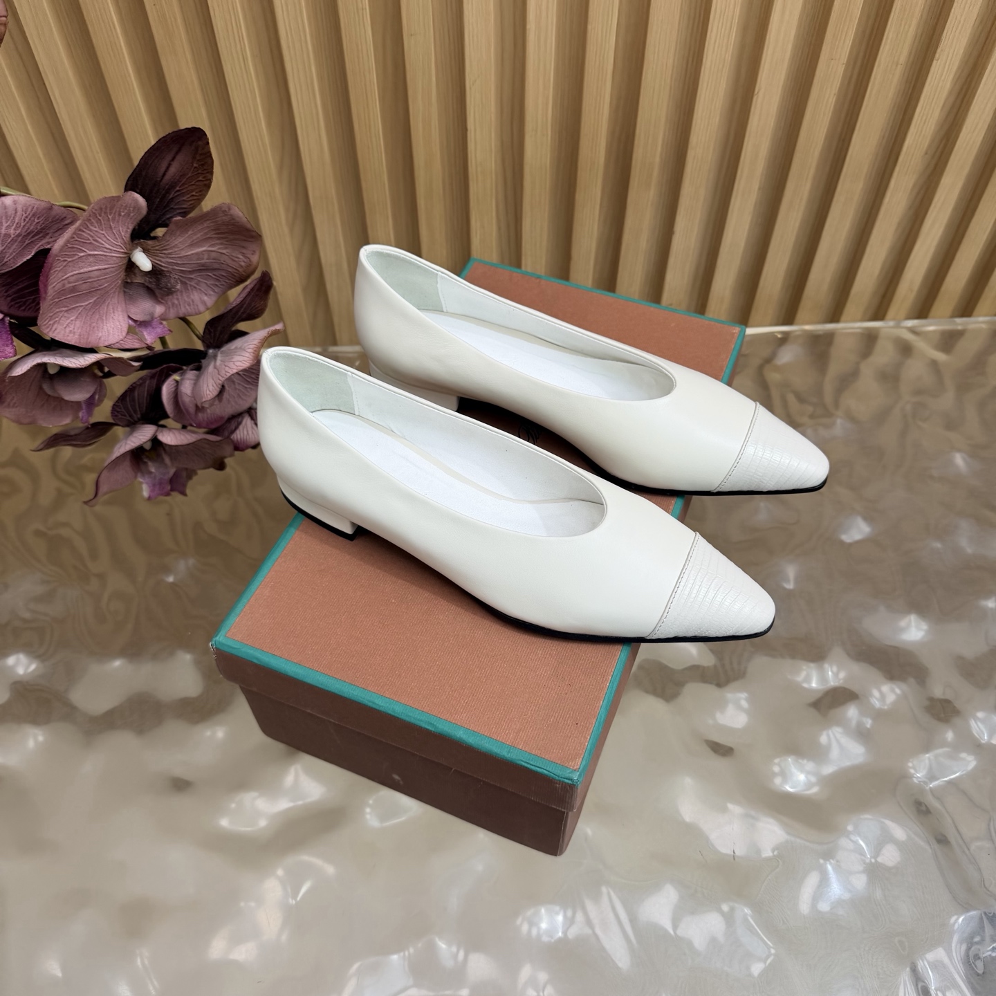 Loro Piana Slides