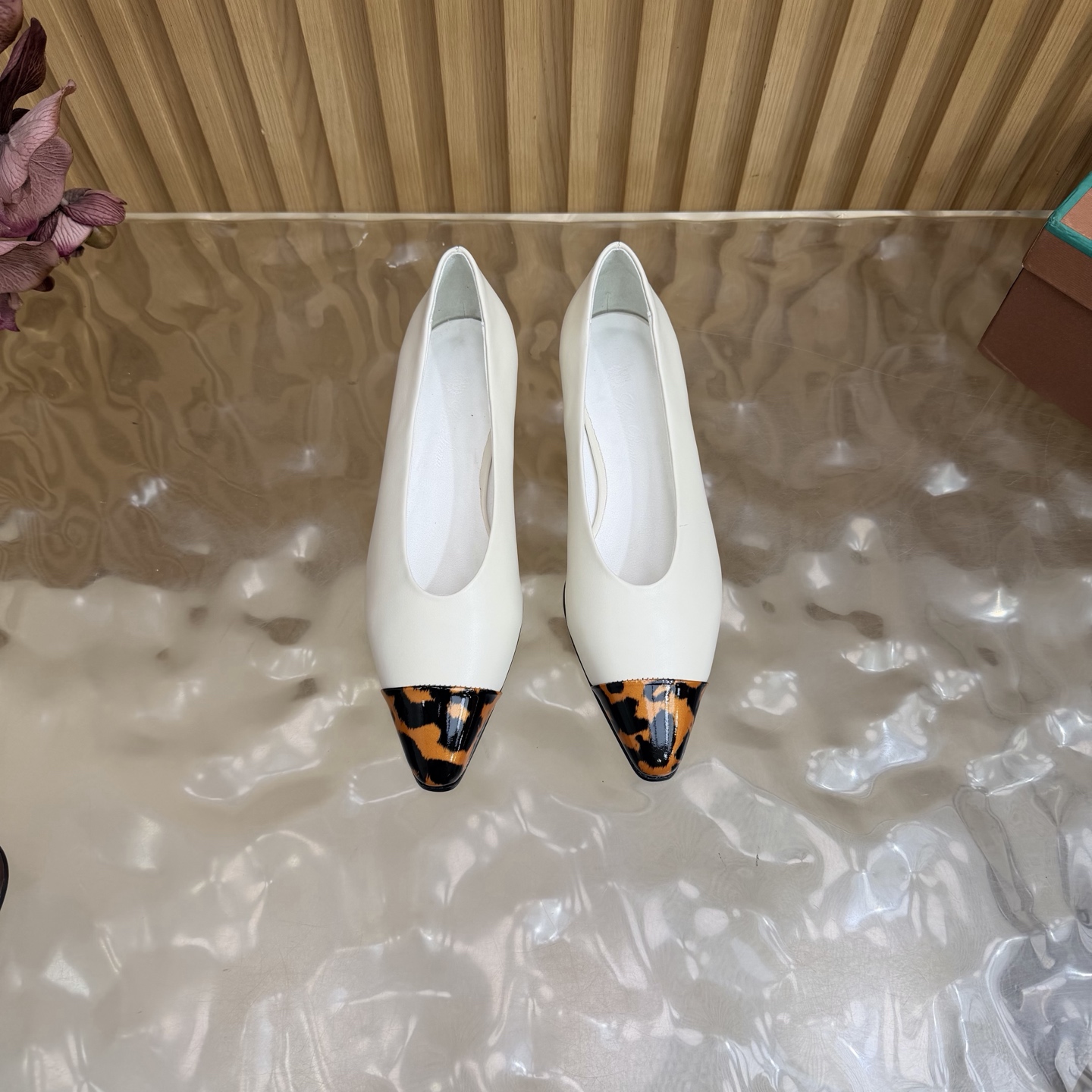 Loro Piana Slides
