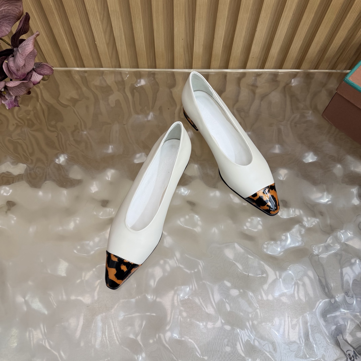 Loro Piana Slides