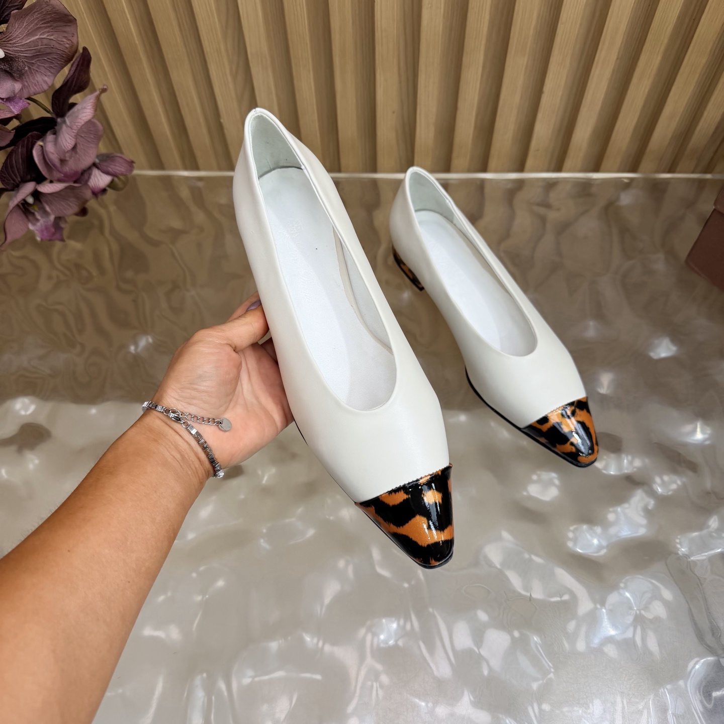 Loro Piana Slides