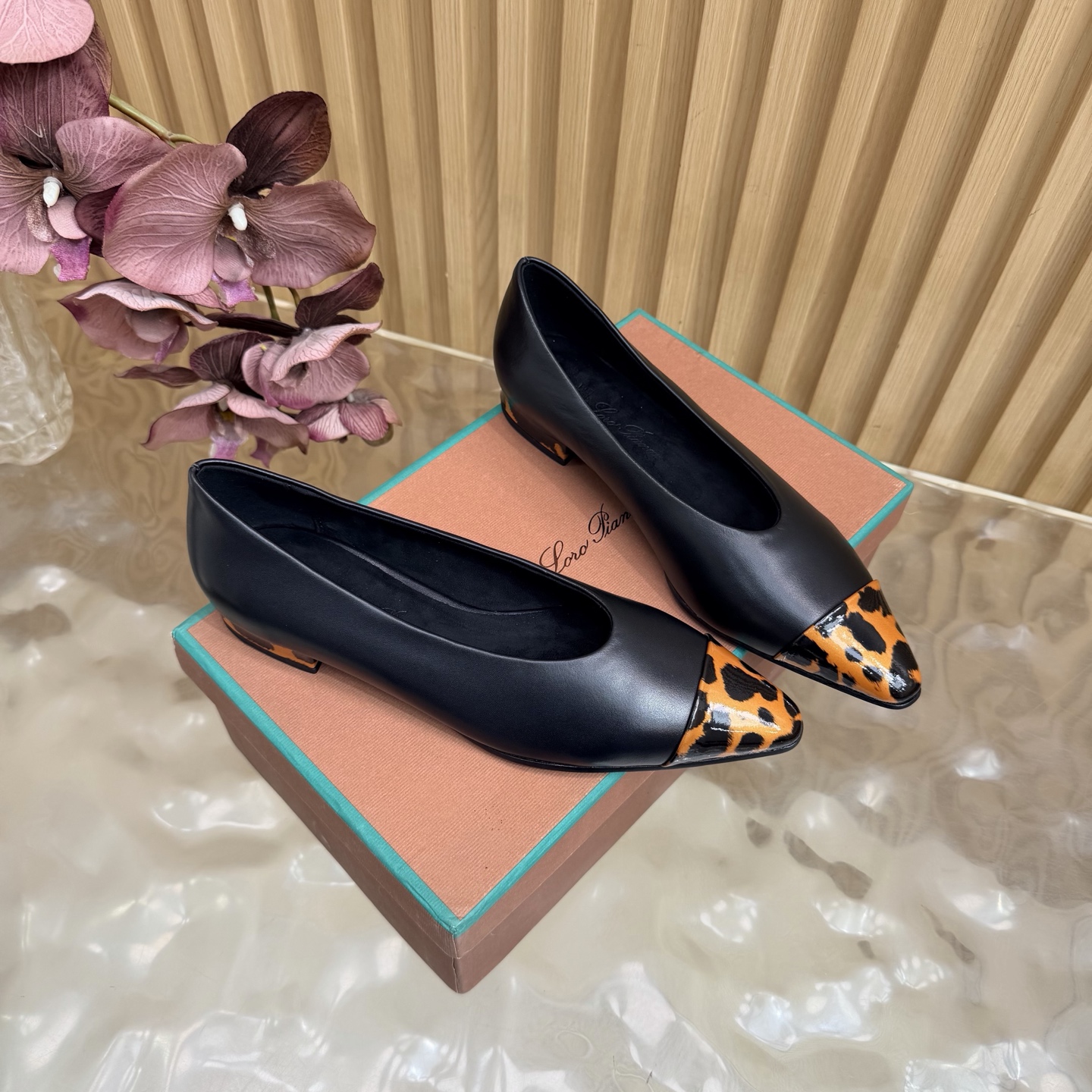 Loro Piana Slides