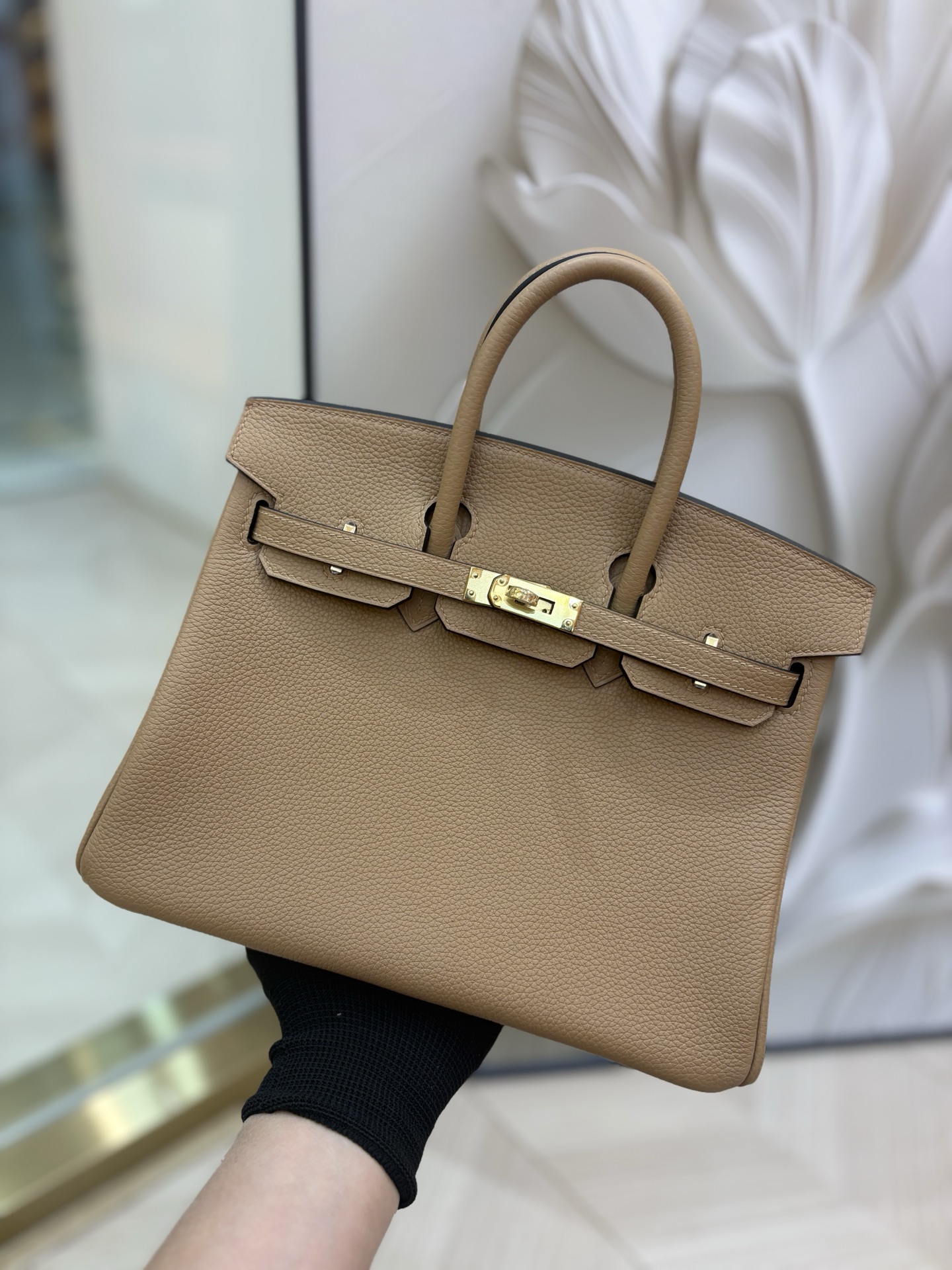 NO:713978,Birkin Platinum 25/30cm Original imported Togo leather [biscuit color] gold and silver buckle counter synchronization fully handmade beeswax thread sewing pure steel hardware in stock, Hermes, Hermes,19860909Birkin 铂金 25/30cm 原厂进口Togo皮【饼干色】金银扣 专柜同步 全手工蜜蜡线缝制 纯钢五金 现货,爱马仕,hermes,Hermes,,Bag