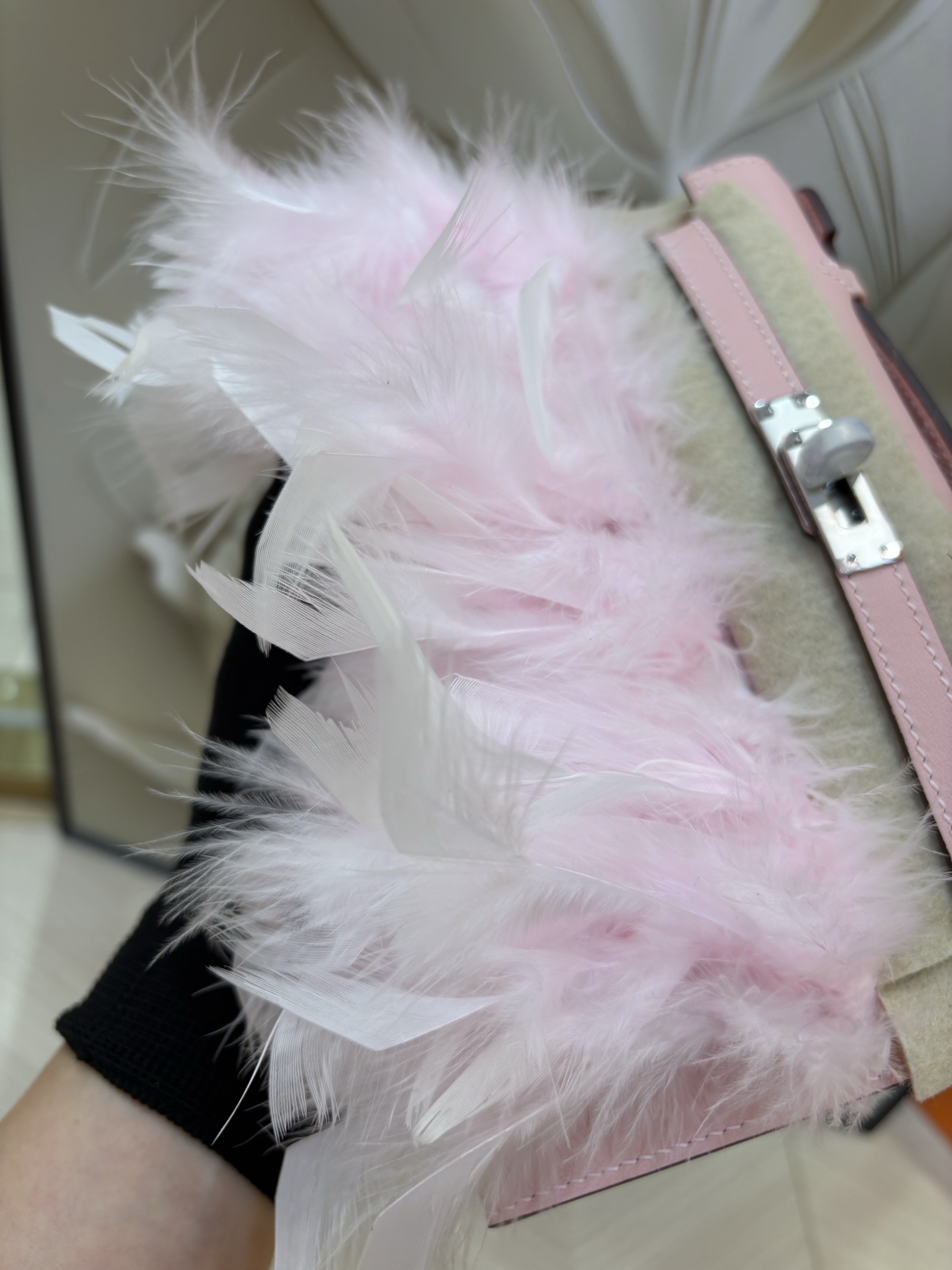 Hermes Kelly Pink Beige Feather mini evening everyday
