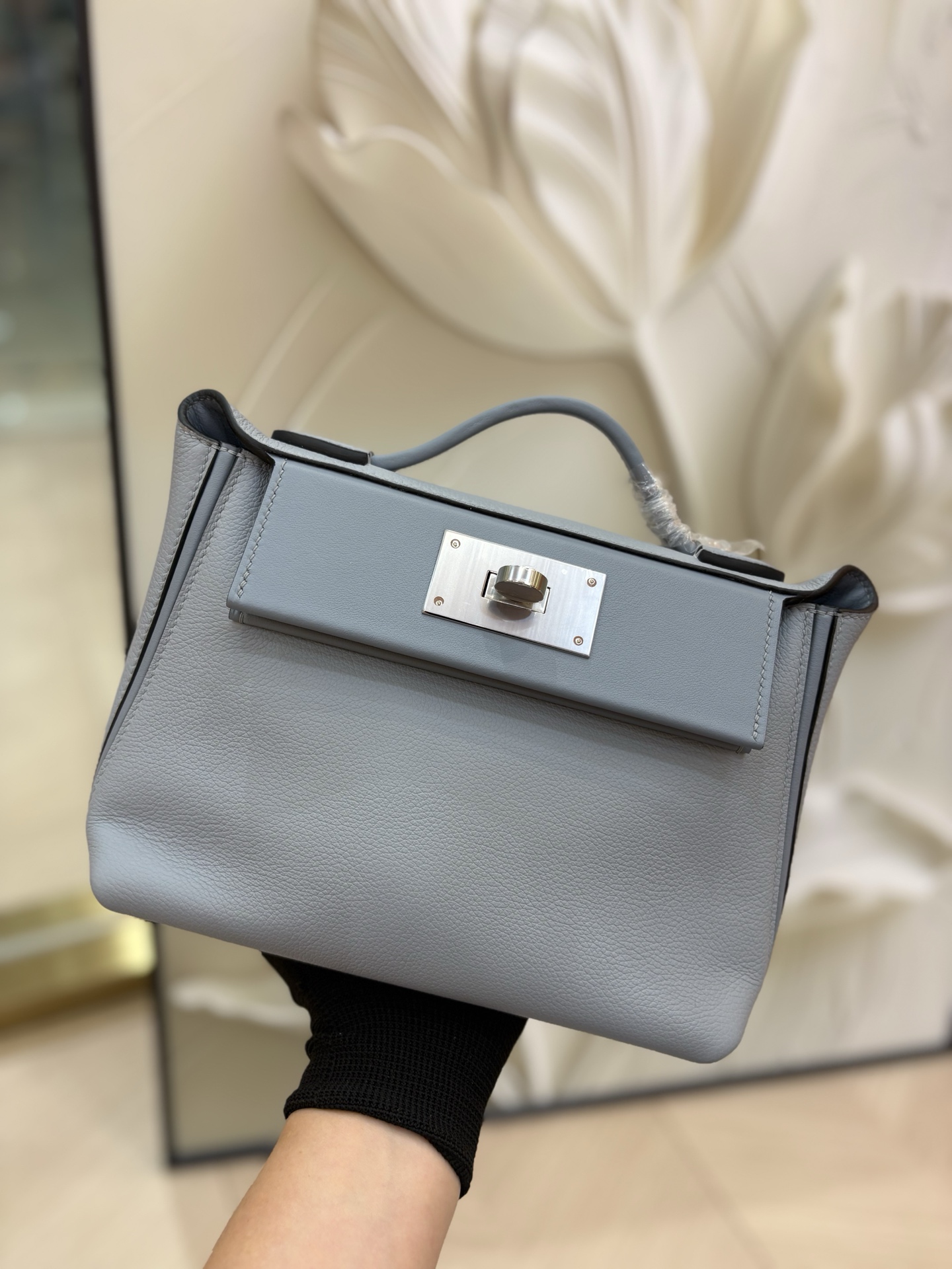 NO:811834,Kelly 2424 mini evercolor leather, hand-stitched wax thread, puppet gray/gold and silver buckle in stock, Hermes, hermes, Hermes,19860909Kelly 2424 mini evercolor皮 手缝蜡线 木偶灰/金银扣现货,爱马仕,hermes,Hermes,,Bag
