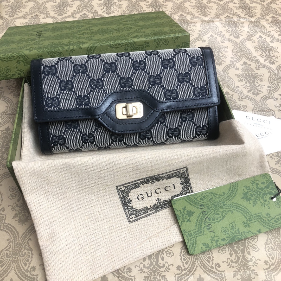 Gucci Luce系列包袋散发着浓郁的俏皮感和趣味感,“Luce”在意大利语中意为“光明”。Origi