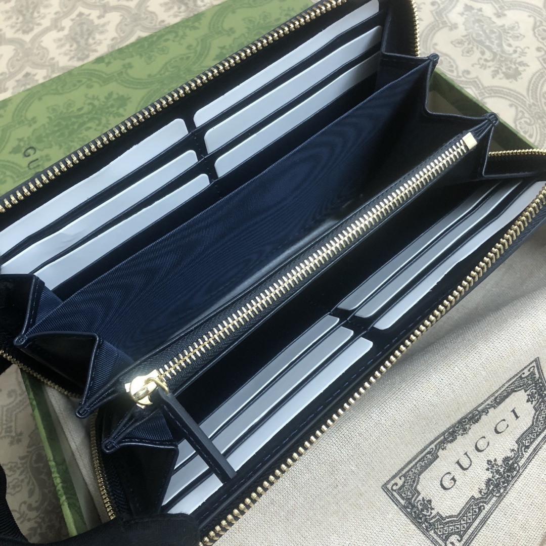 Gucci Luce系列包袋散发着浓郁的俏皮感和趣味感,“Luce”在意大利语中意为“光明”。Origi